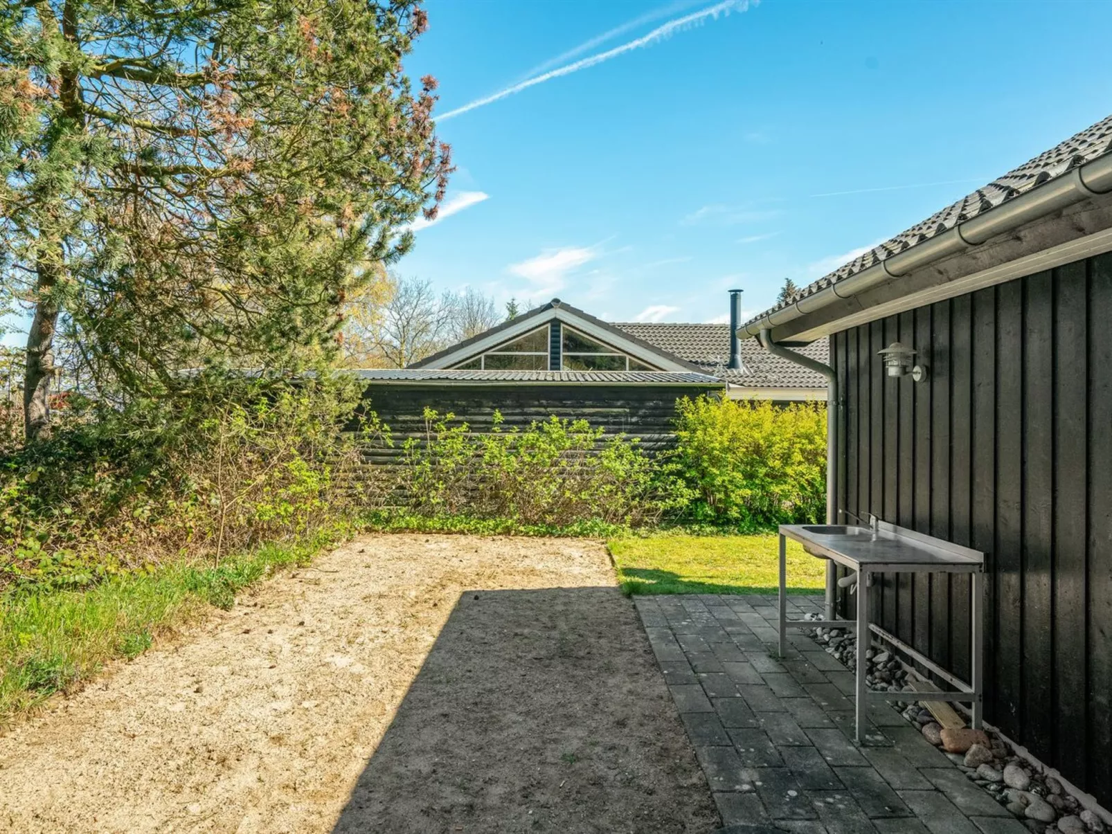 "Maira" - 150m from the sea