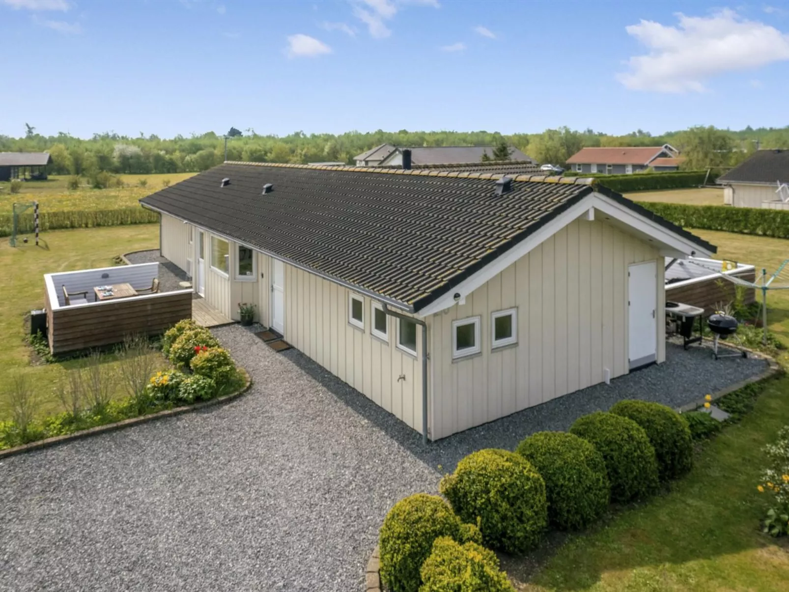 "Reimer" - 700m from the sea