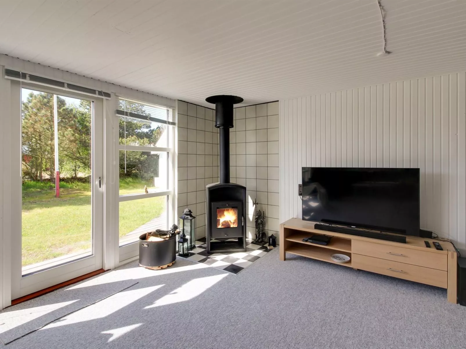 "Iver" - 600m to the fjord