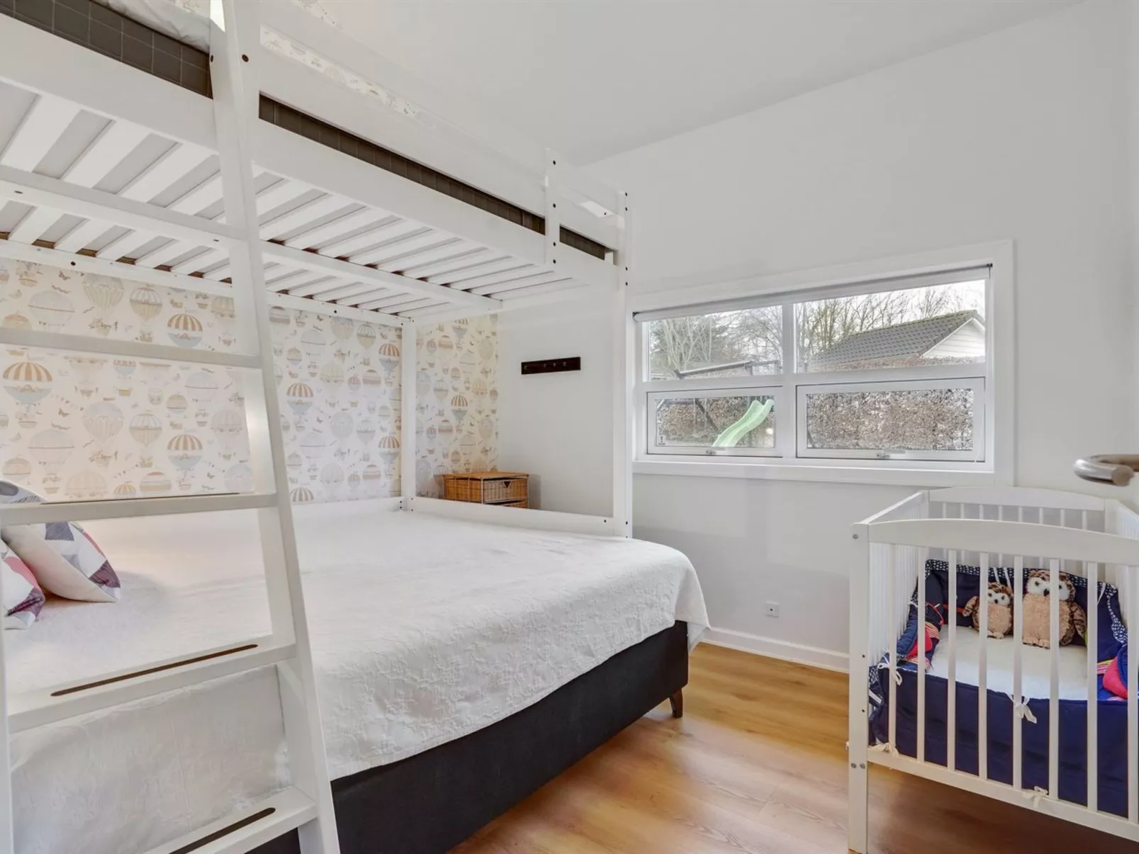 "Holmwith" - 200m from the sea