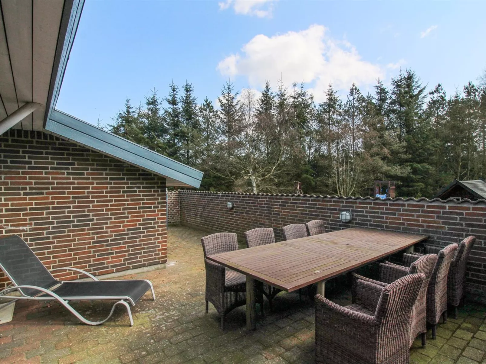 "Aurelia" - 500m to the fjord