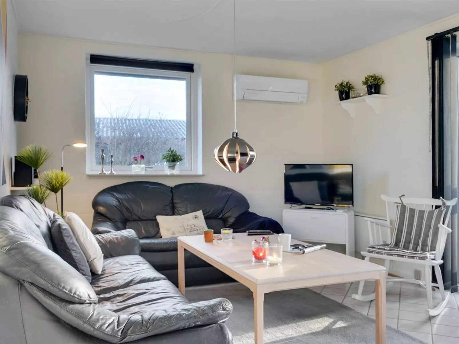 "Dværg" - 350m from the sea