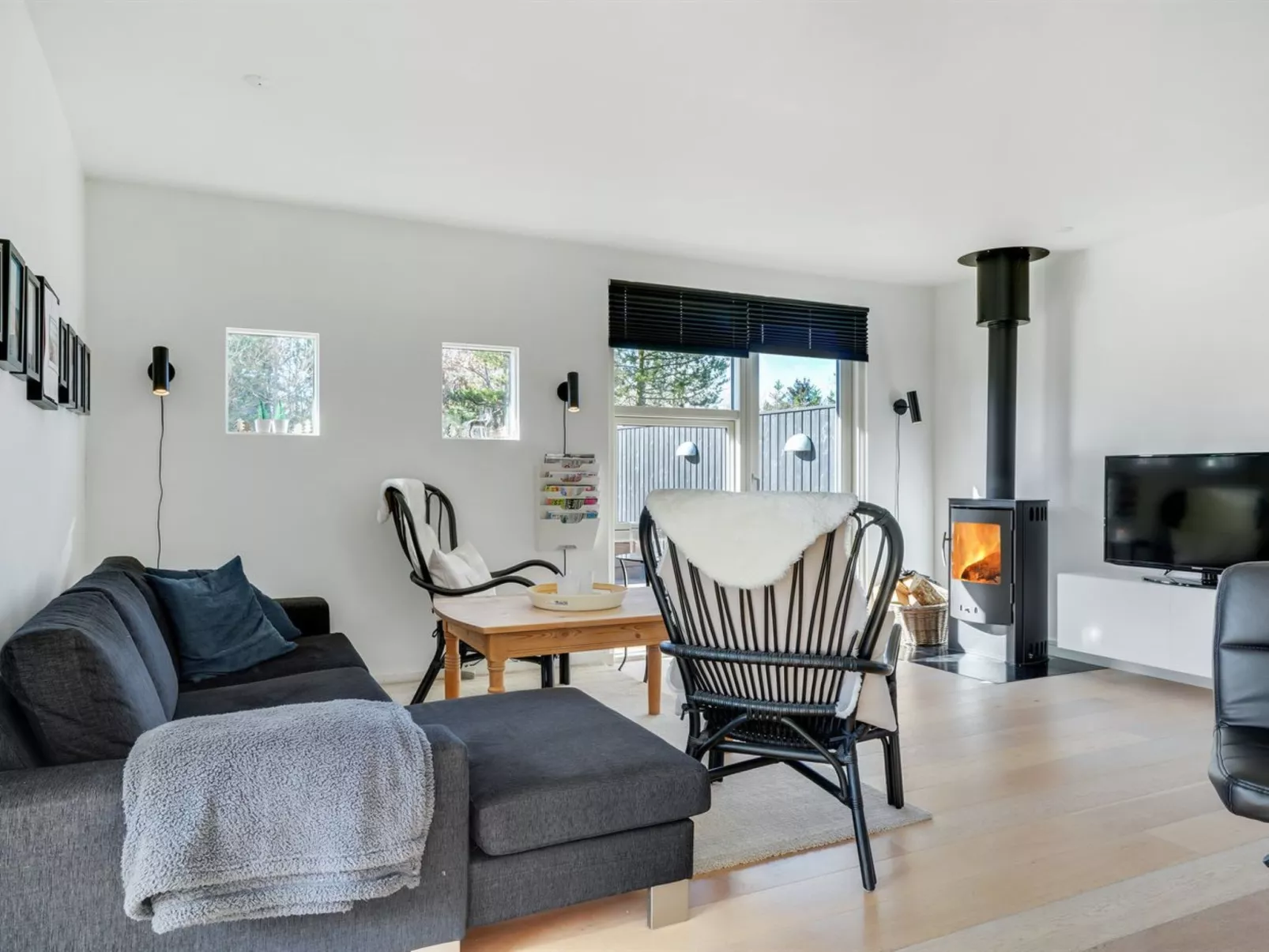 "Rosmarie" - 600m from the sea