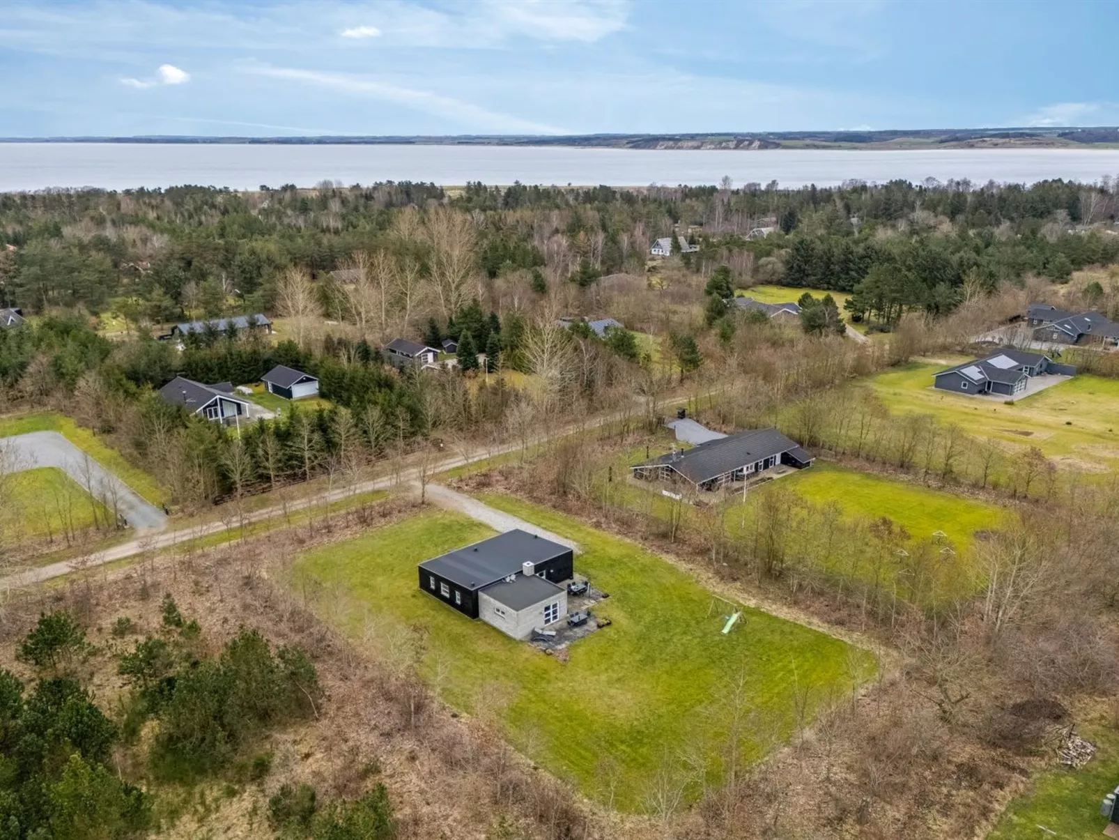 "Jarven" - 500m to the fjord