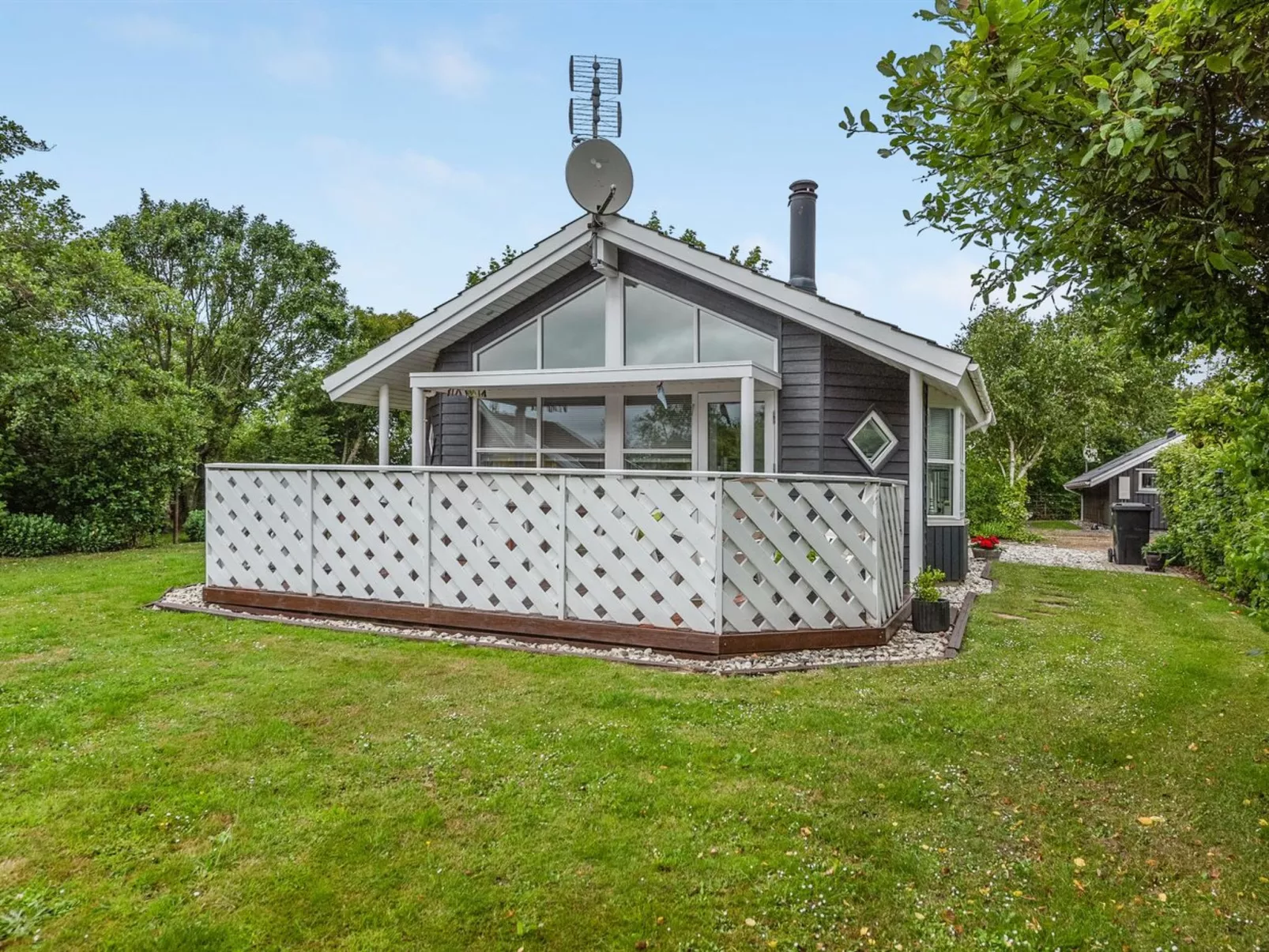 "Yara" - 1km to the fjord