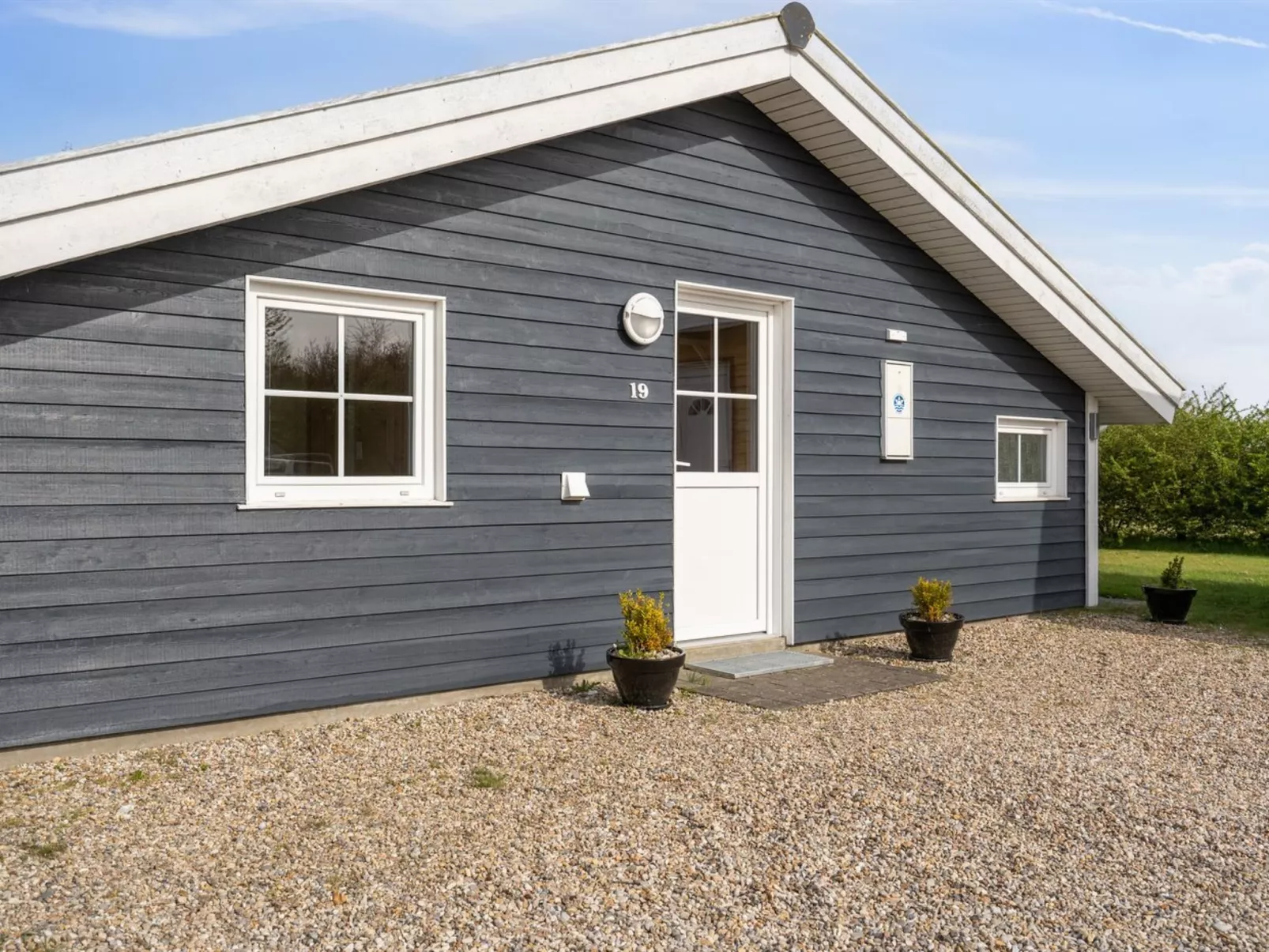 "Tinka" - 1.2km to the fjord