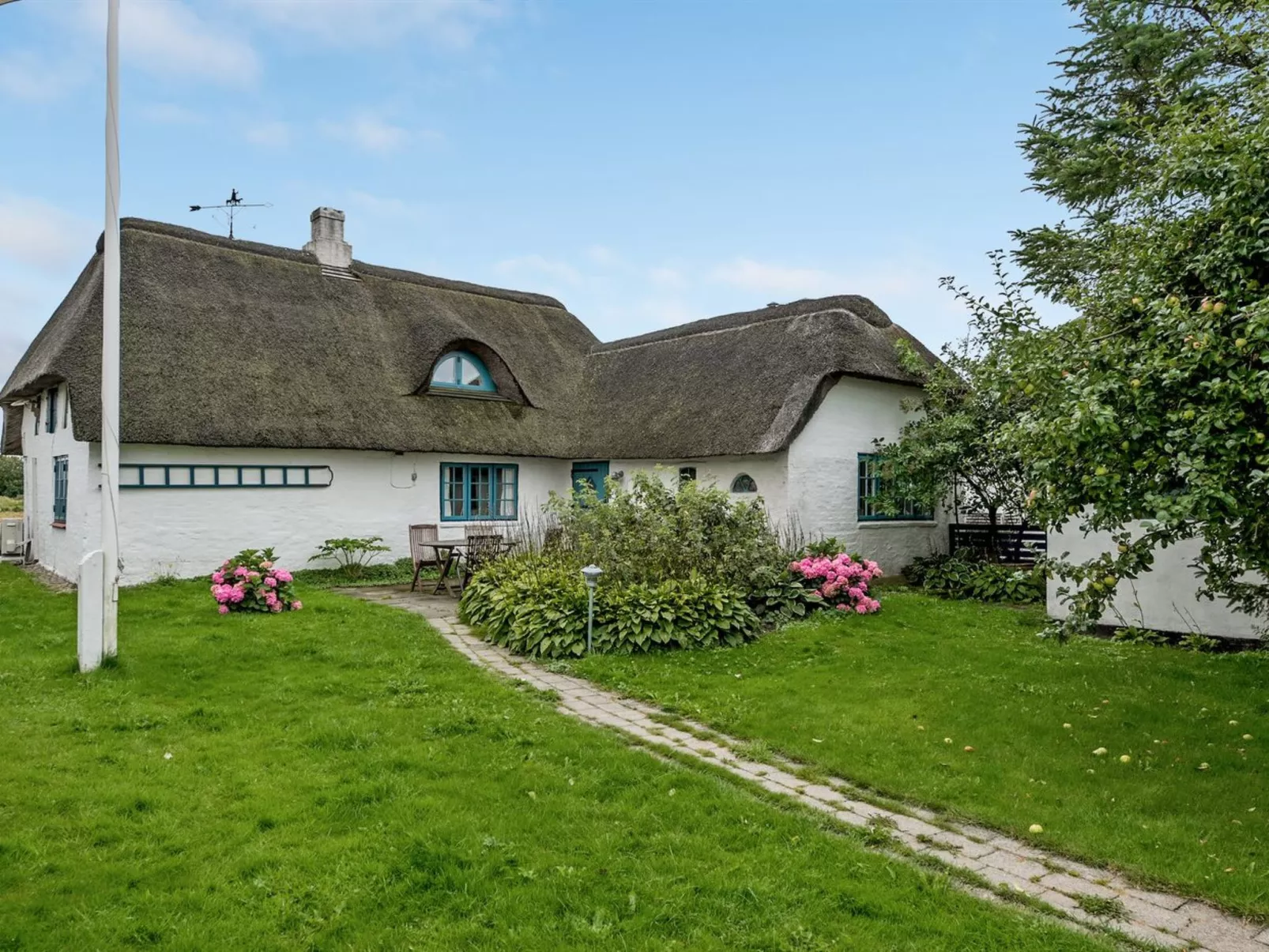 "Clausina" - 600m from the sea