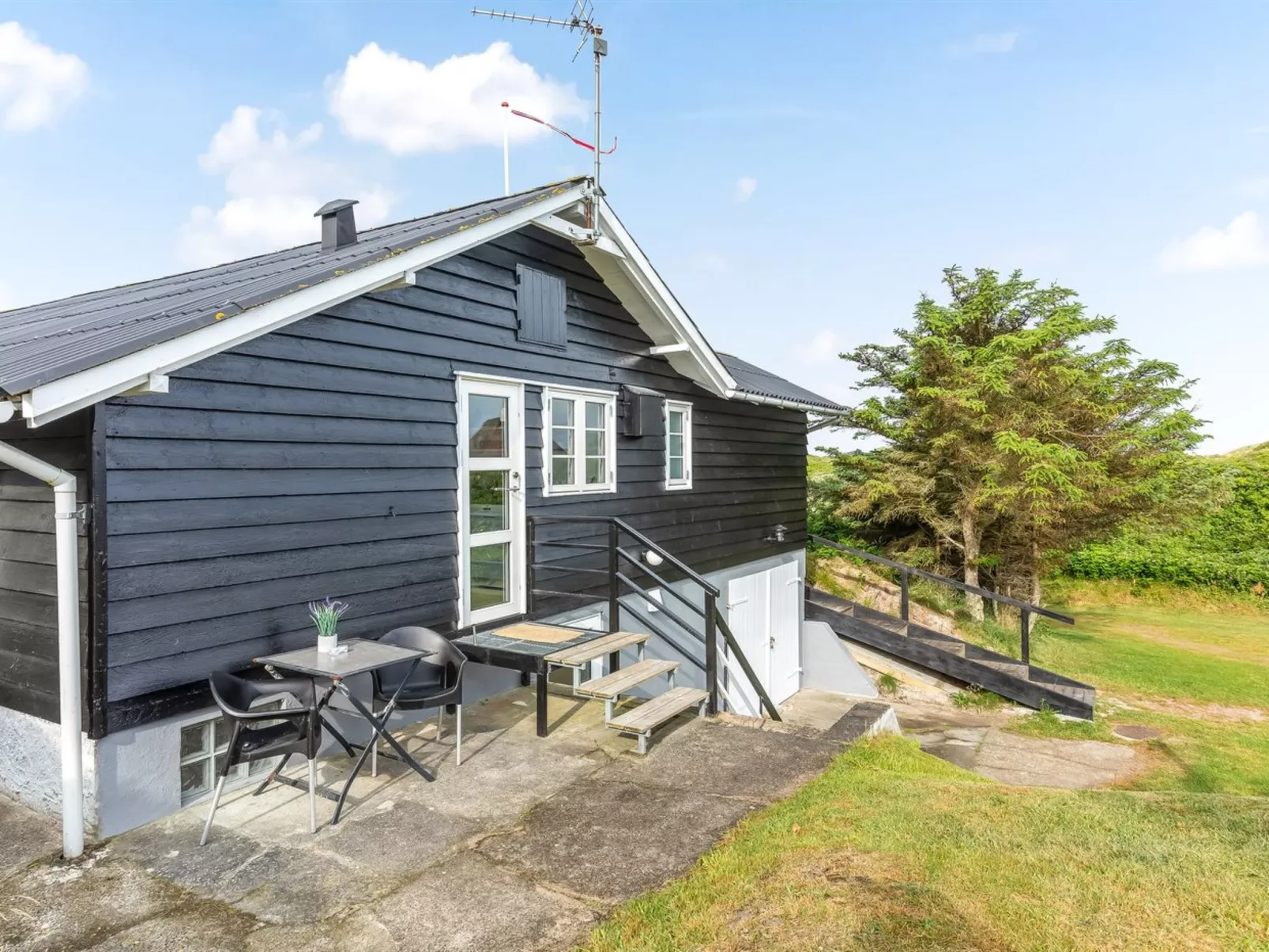 "Baldine" - 140m from the sea