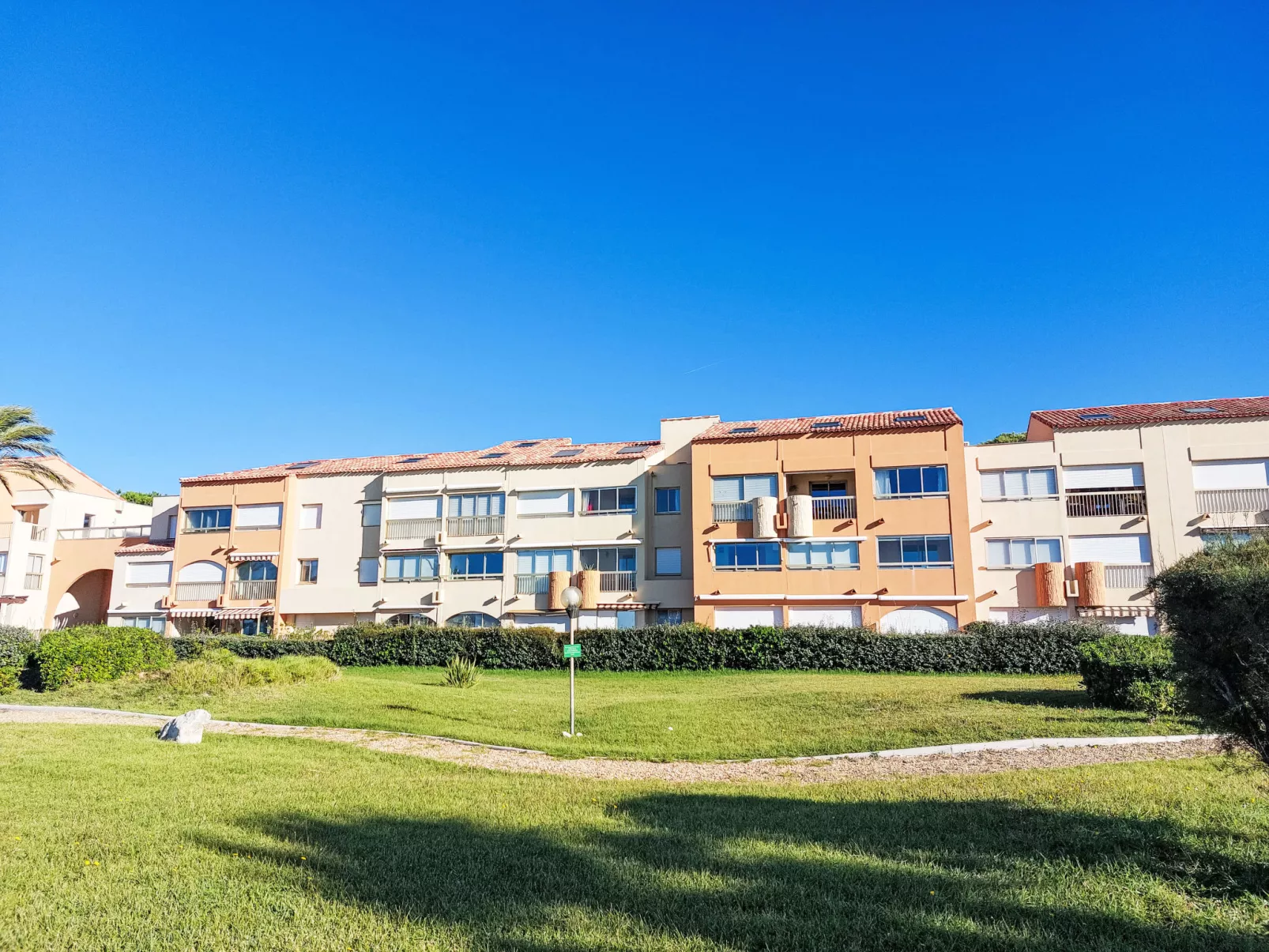 Les Marines d'Aryana-Buiten