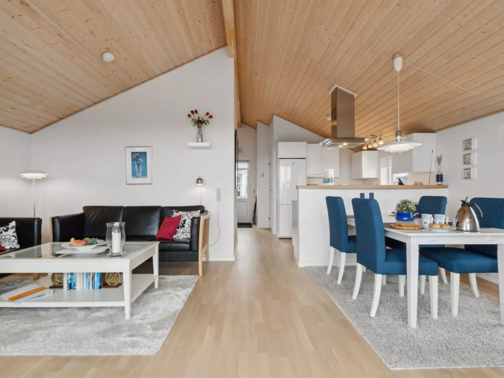 "Yvette" - 150m from the sea