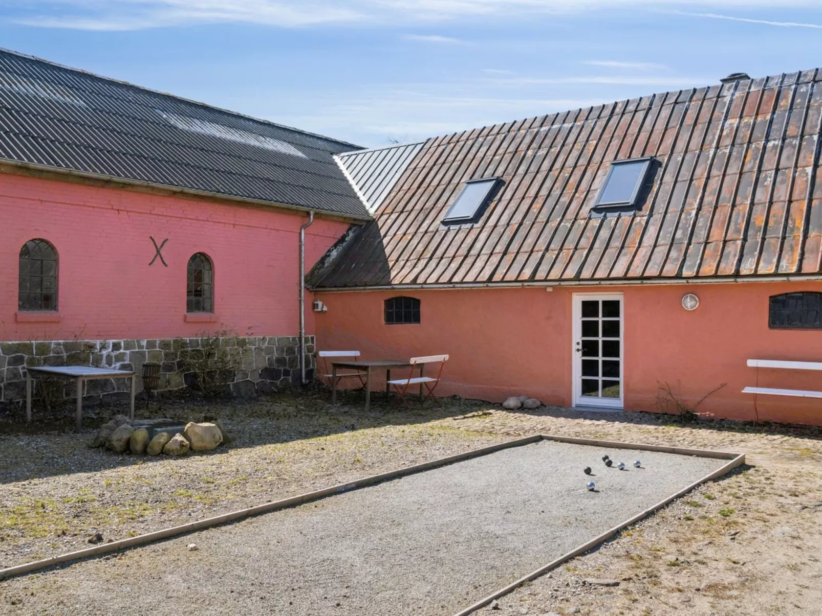 "Elisabetha" - 16km from the sea