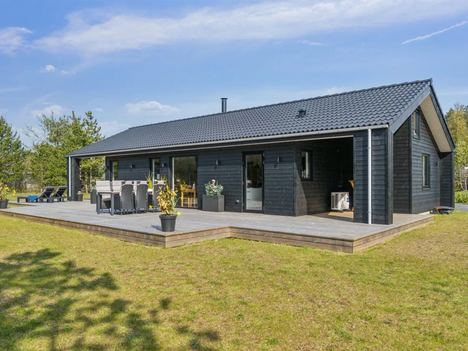 "Skakke" - 900m from the sea