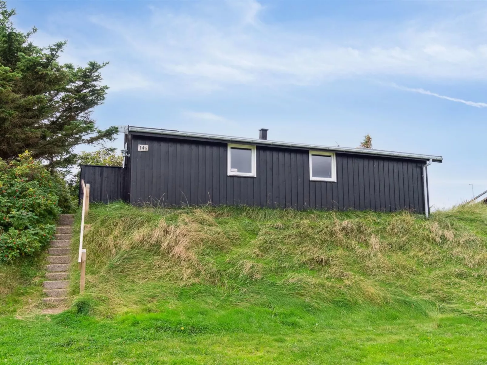 "Isabel" - 500m from the sea