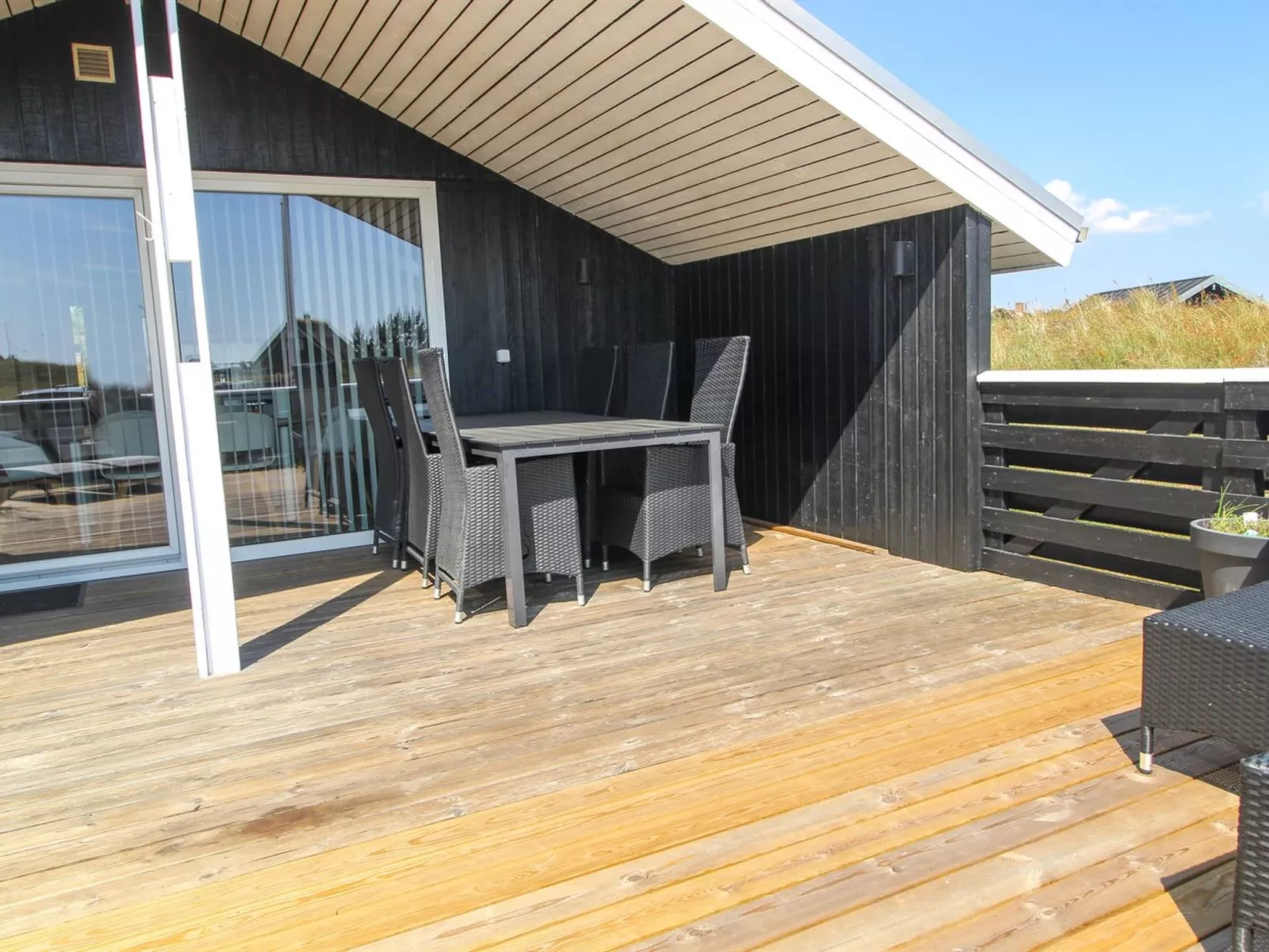 "Aska" - 400m from the sea