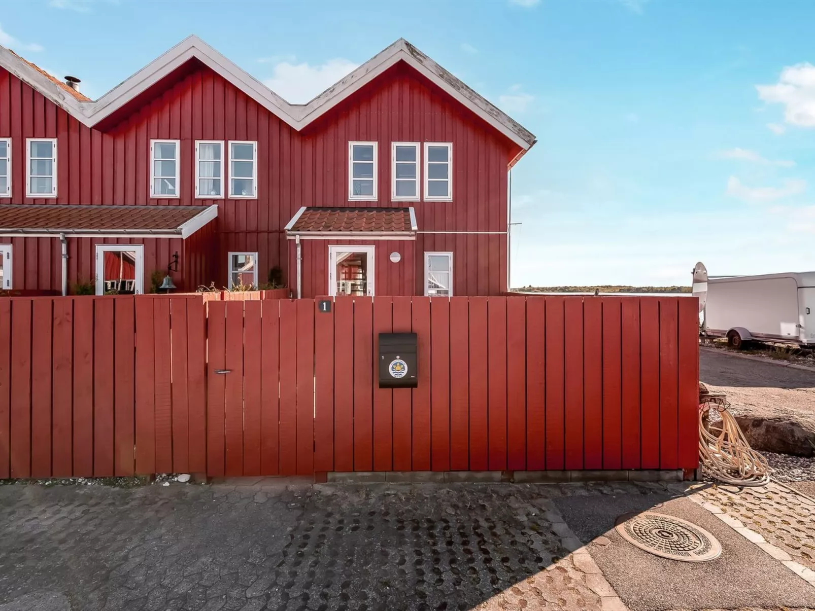 "Adils" - 5m from the sea