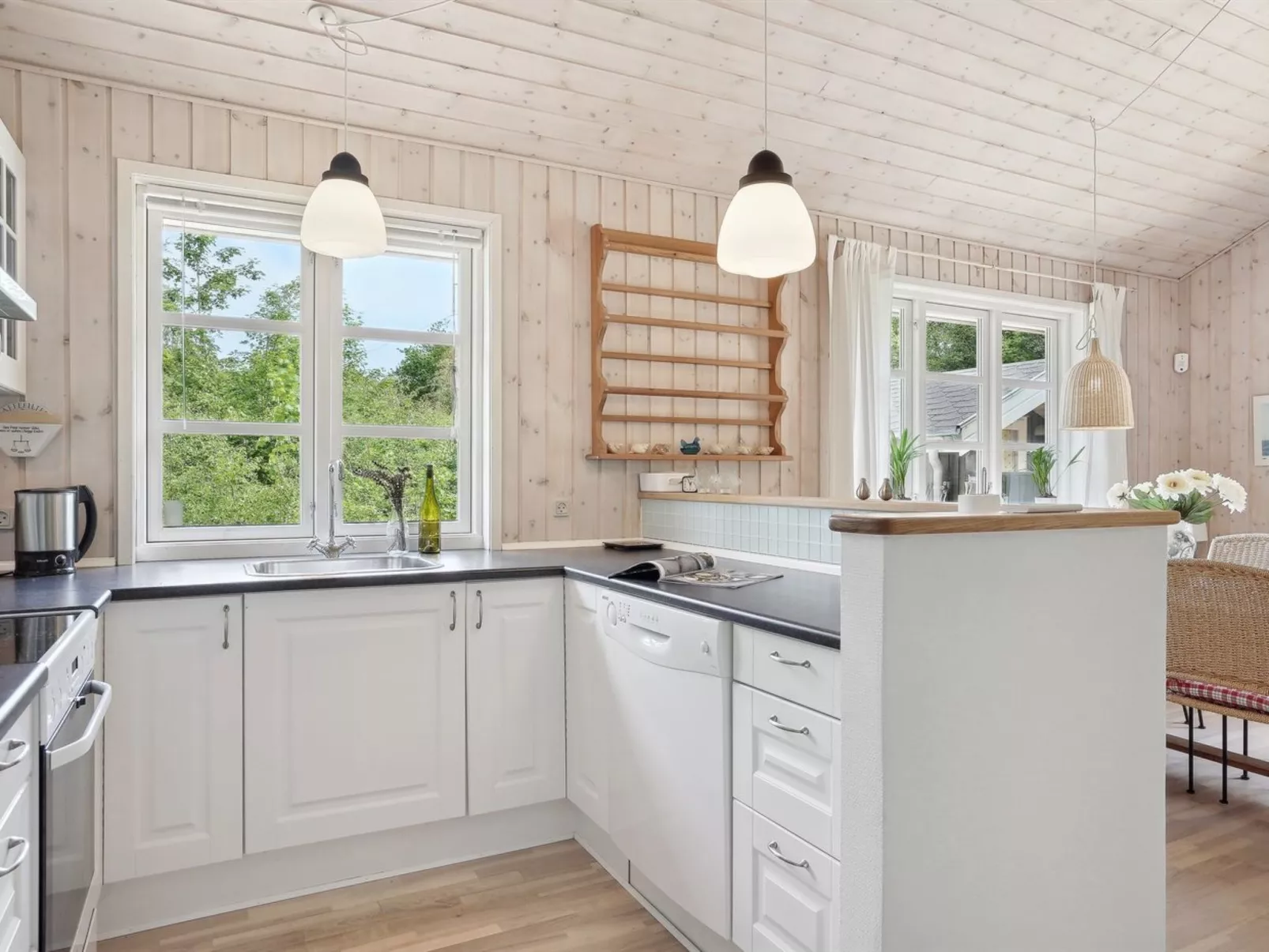 "Tia" - 1.4km from the sea