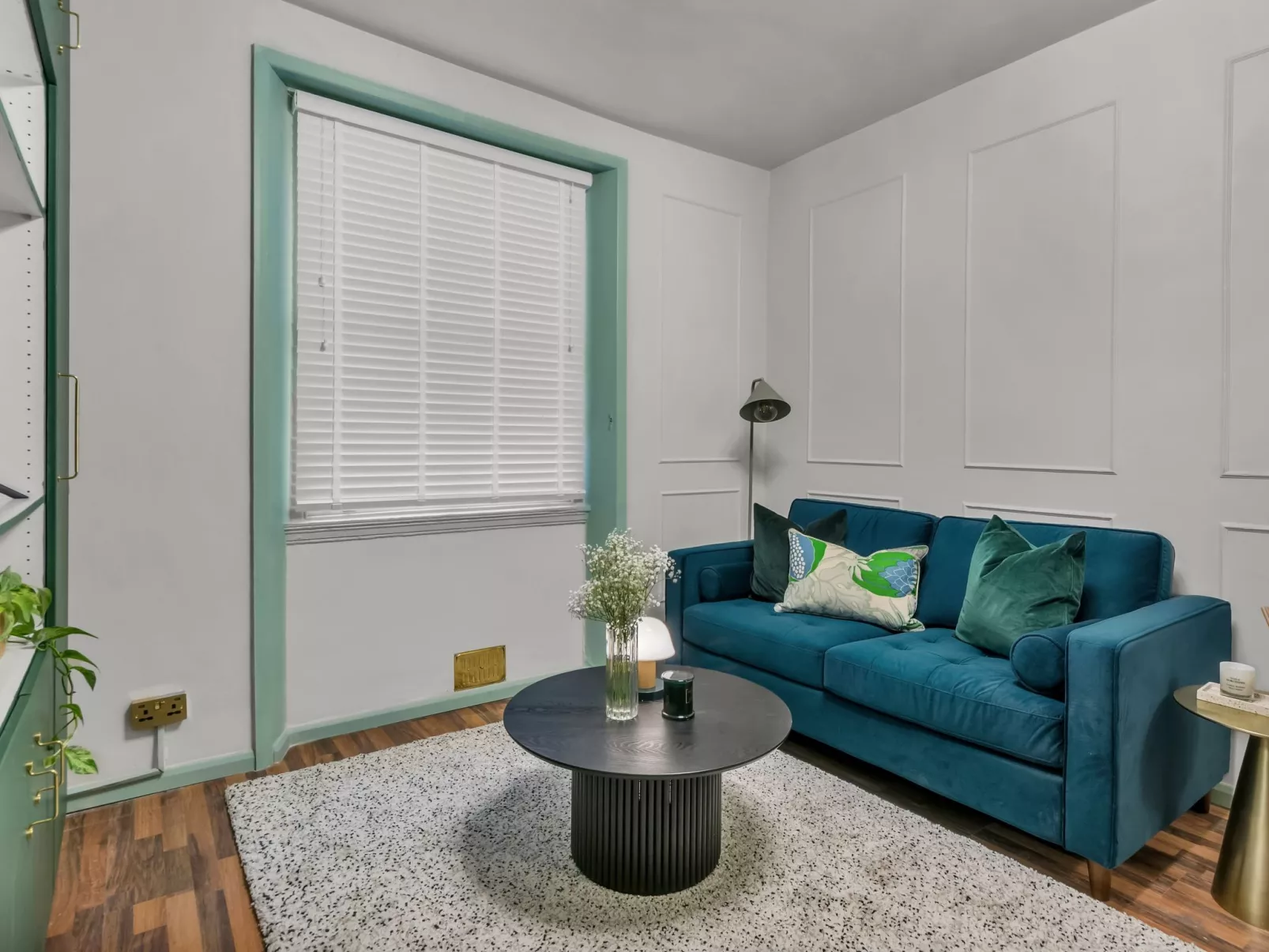 Kensington 1 bedroom apt