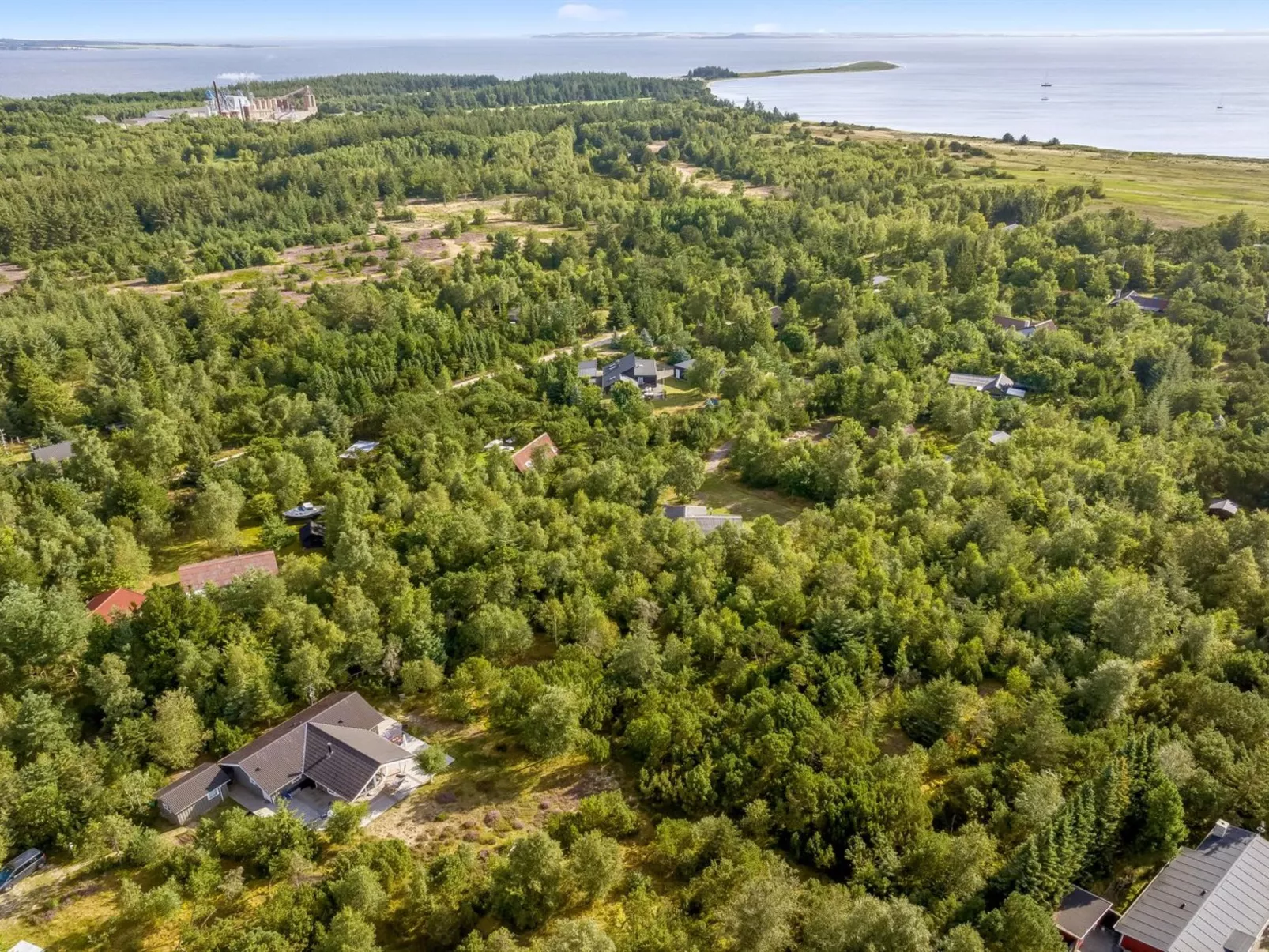 "Guri" - 600m to the fjord