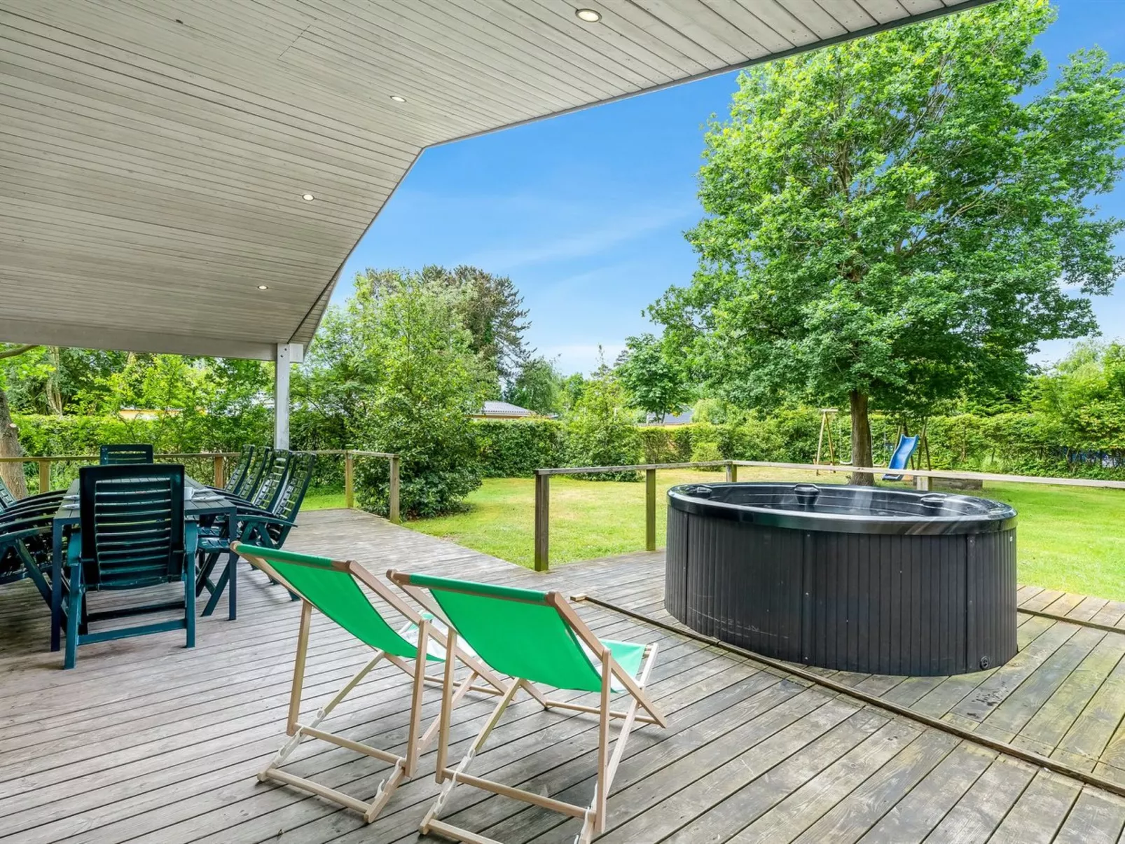 "Gravers" - 100m from the sea