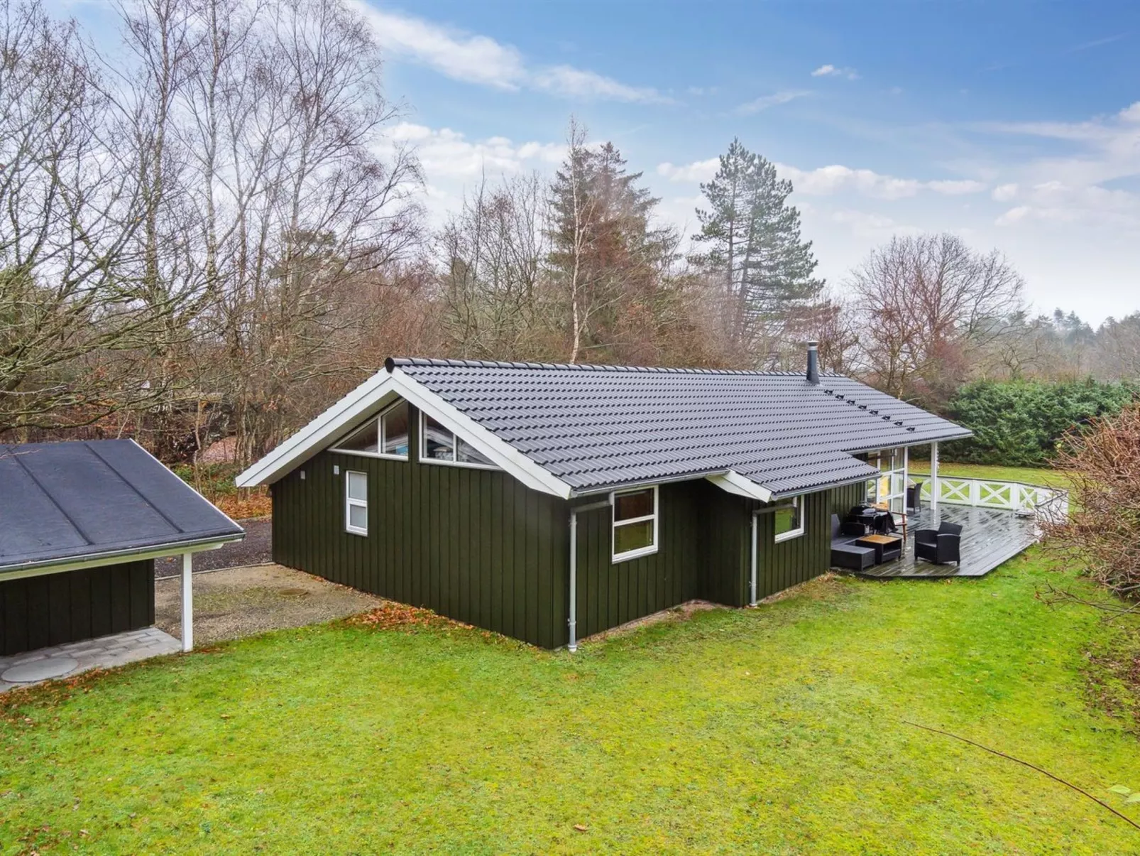 "Ananda" - 900m from the sea