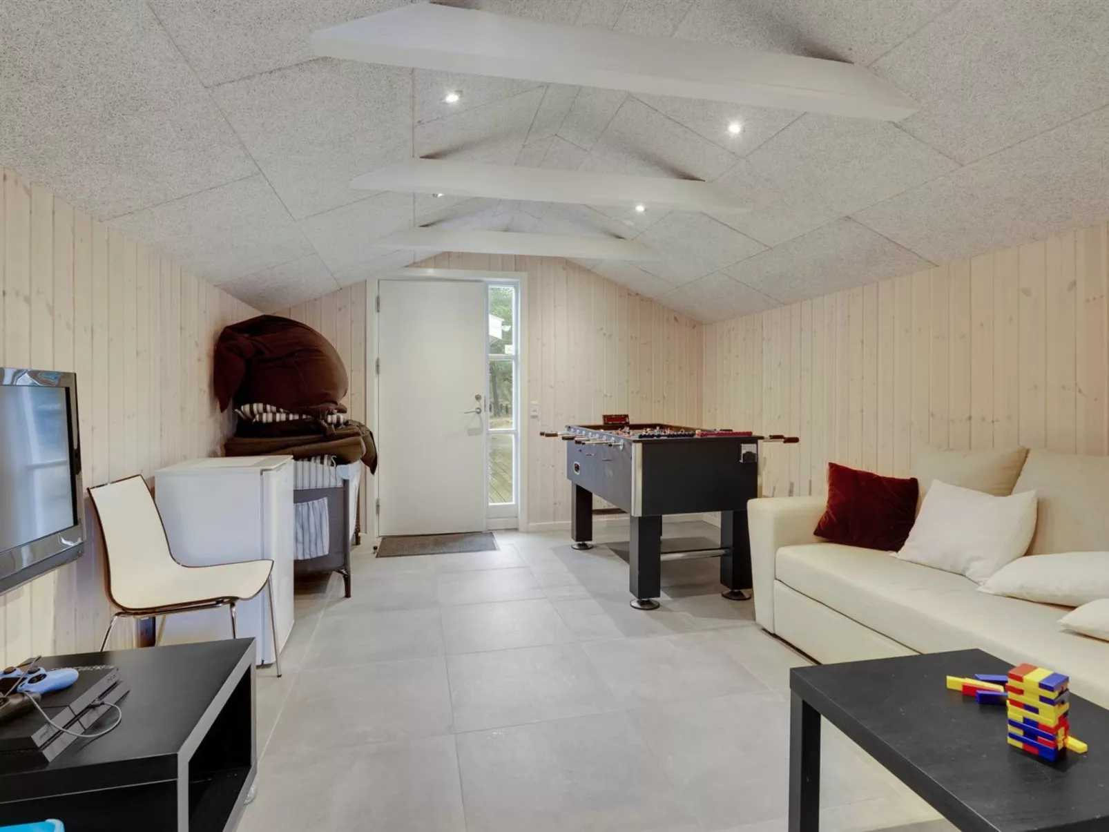 "Solgunn" - 900m from the sea