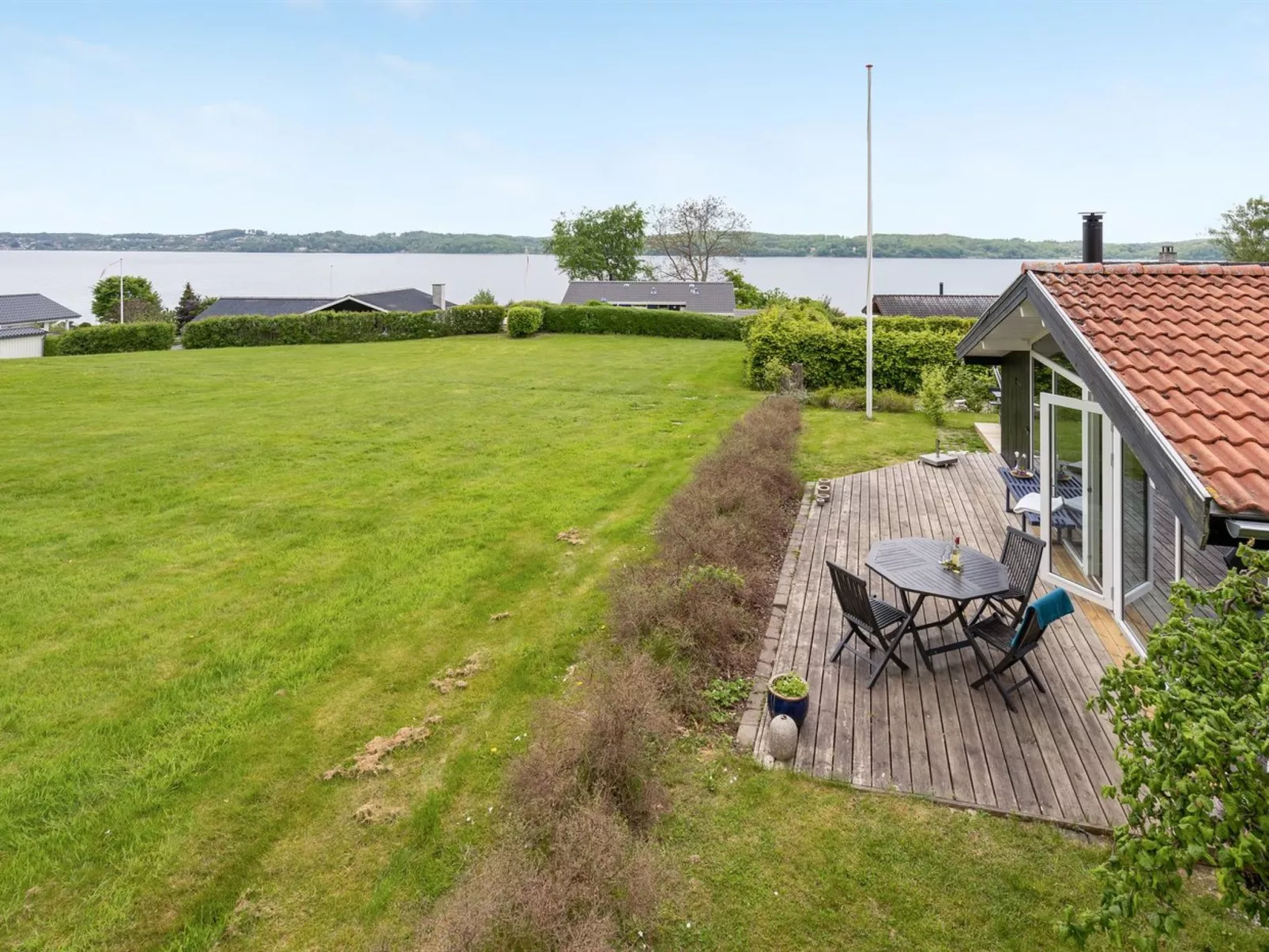 "Stiane" - 100m to the fjord