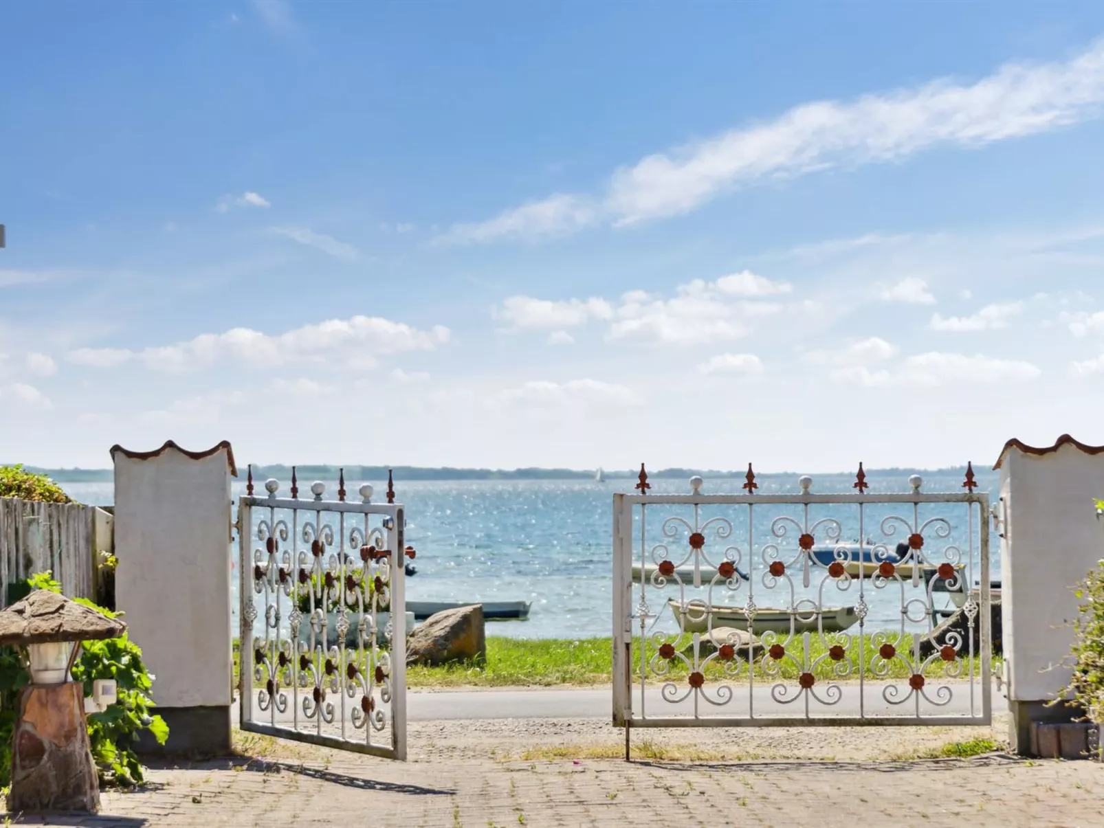 "Michel" - 25m from the sea