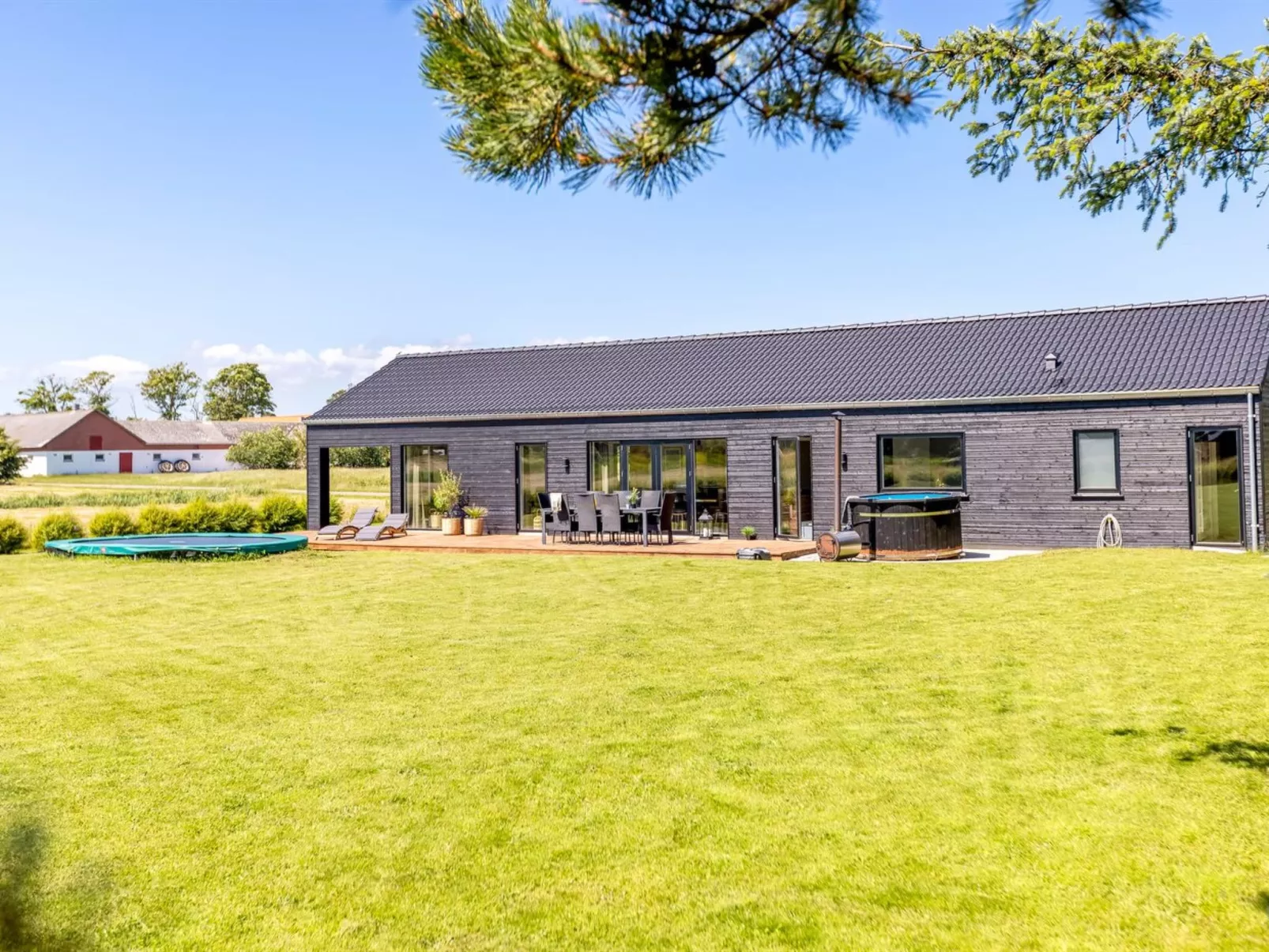 "Syni" - 450m from the sea