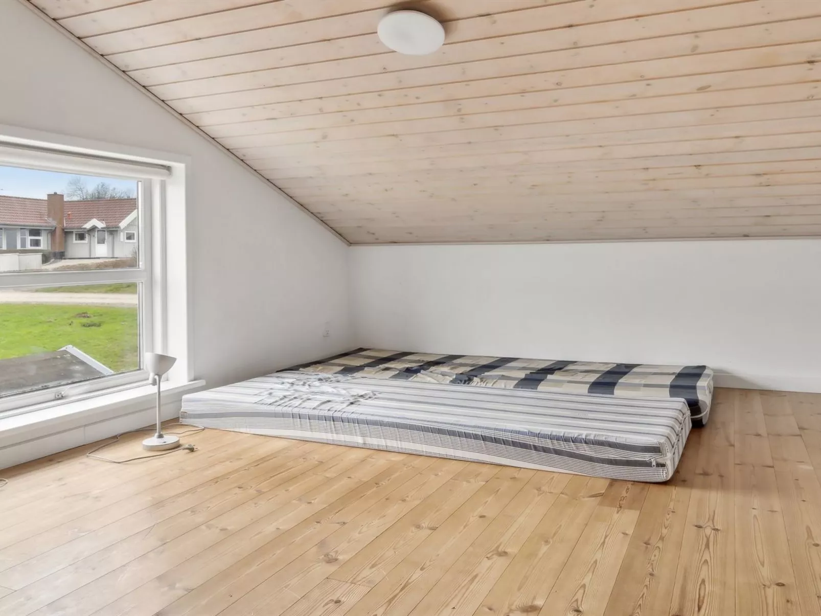 "Aira" - 200m from the sea