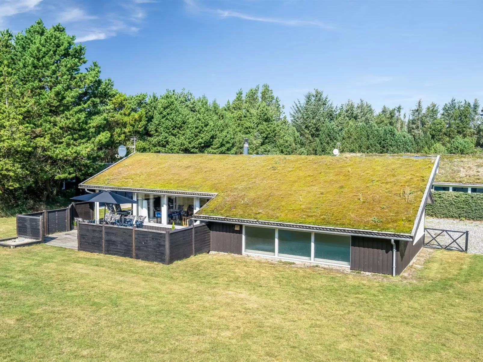 "Arild" - 900m from the sea