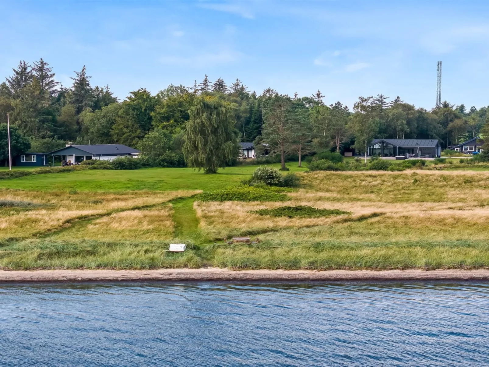 "Jahn" - 250m to the fjord