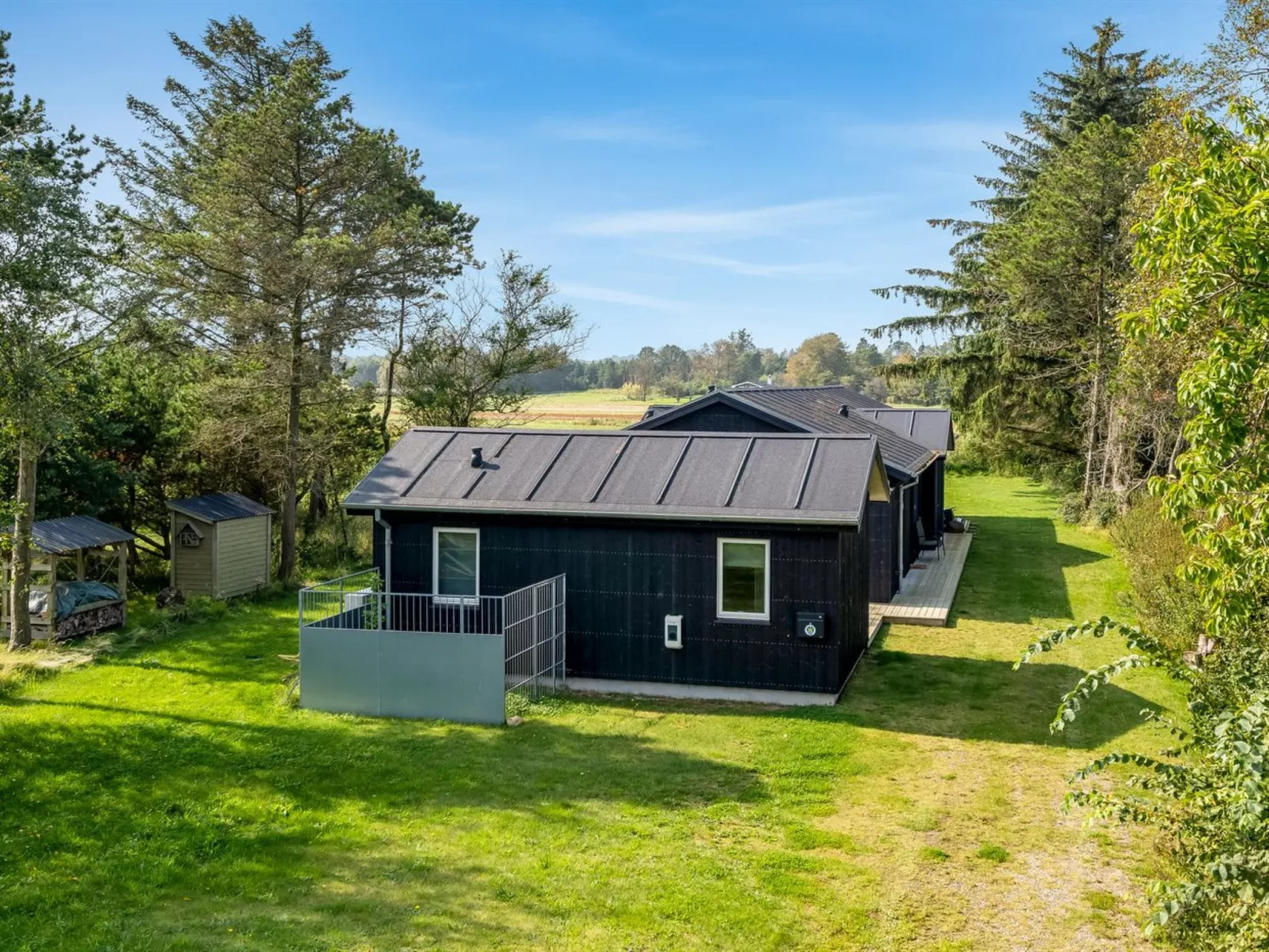 "Hildegardt" - 150m from the sea