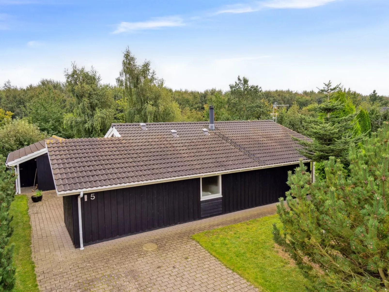 "Eljena" - 700m from the sea