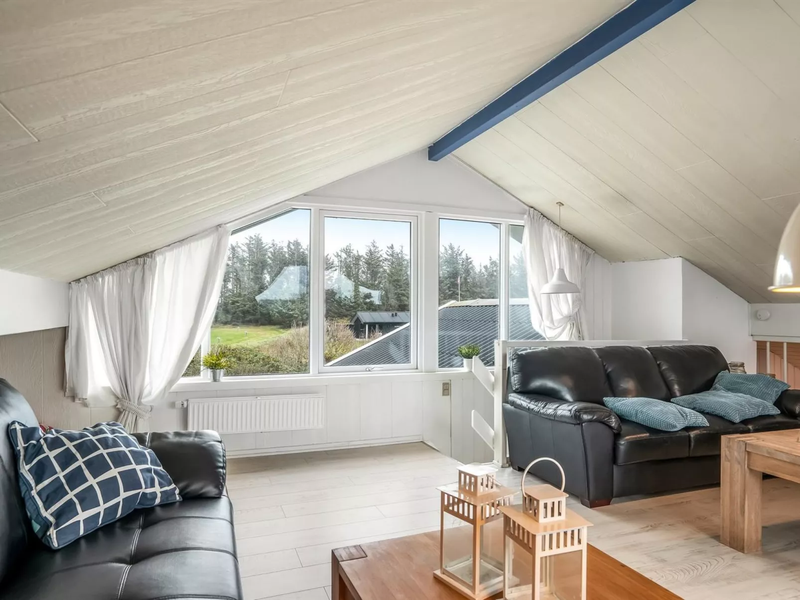 "Caya" - 750m from the sea