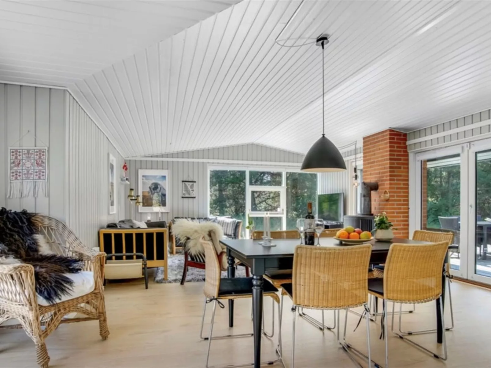 "Quiana" - 2km from the sea