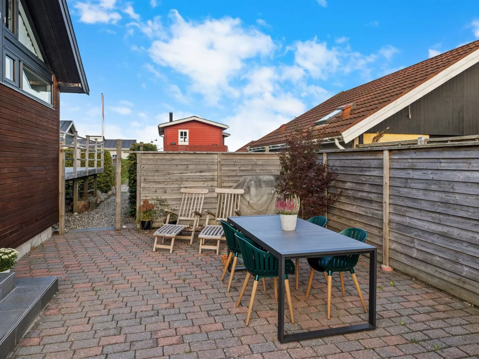 "Berner" - 40m from the sea