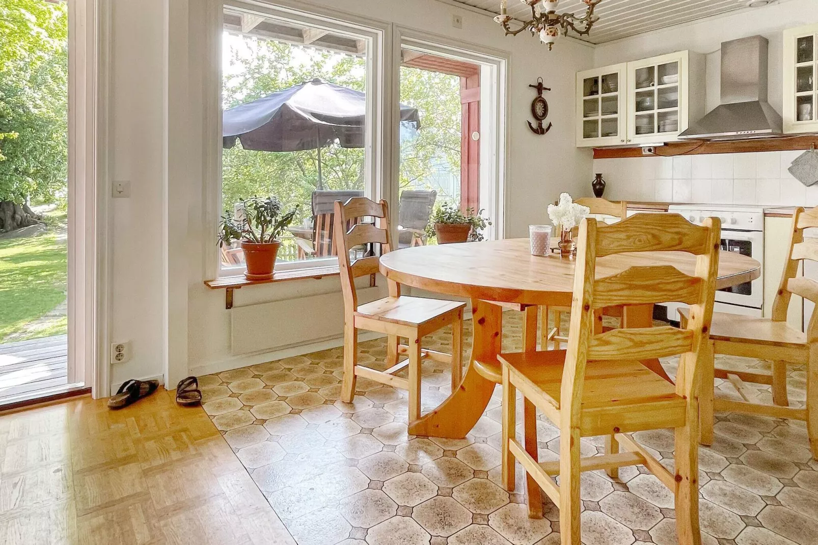 8 persoons vakantie huis in BRäNNö-By Traum-Binnen