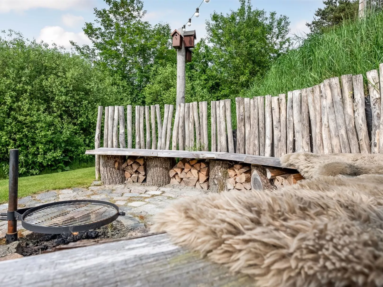 "Blek" - 2.8km from the sea