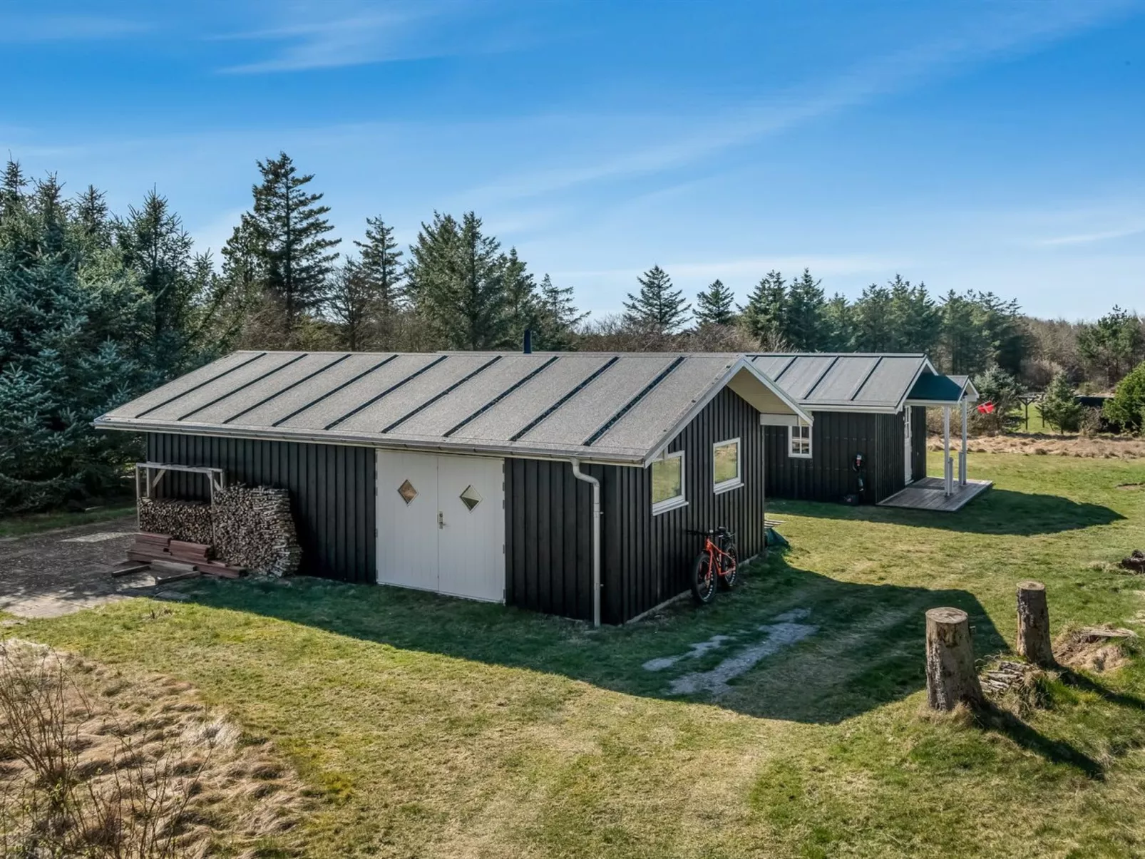 "Jork" - 1km from the sea