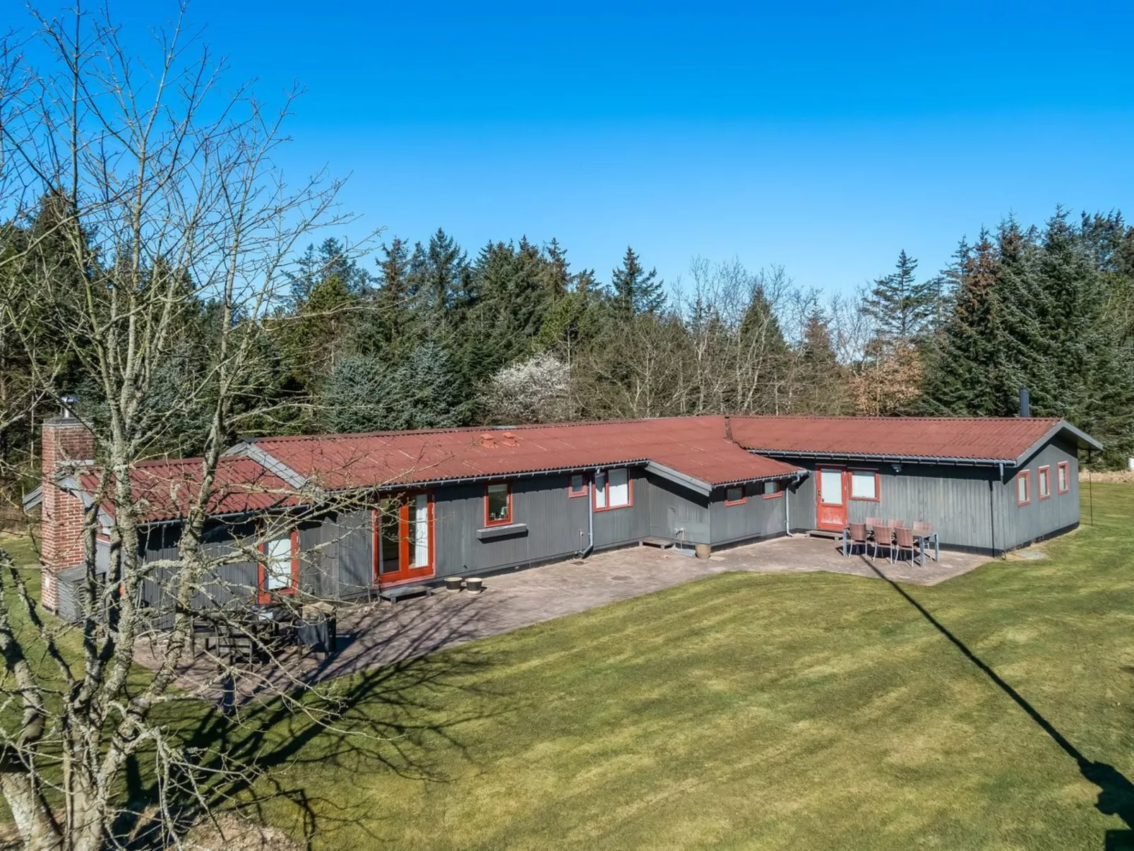 "Thorvor" - 400m from the sea