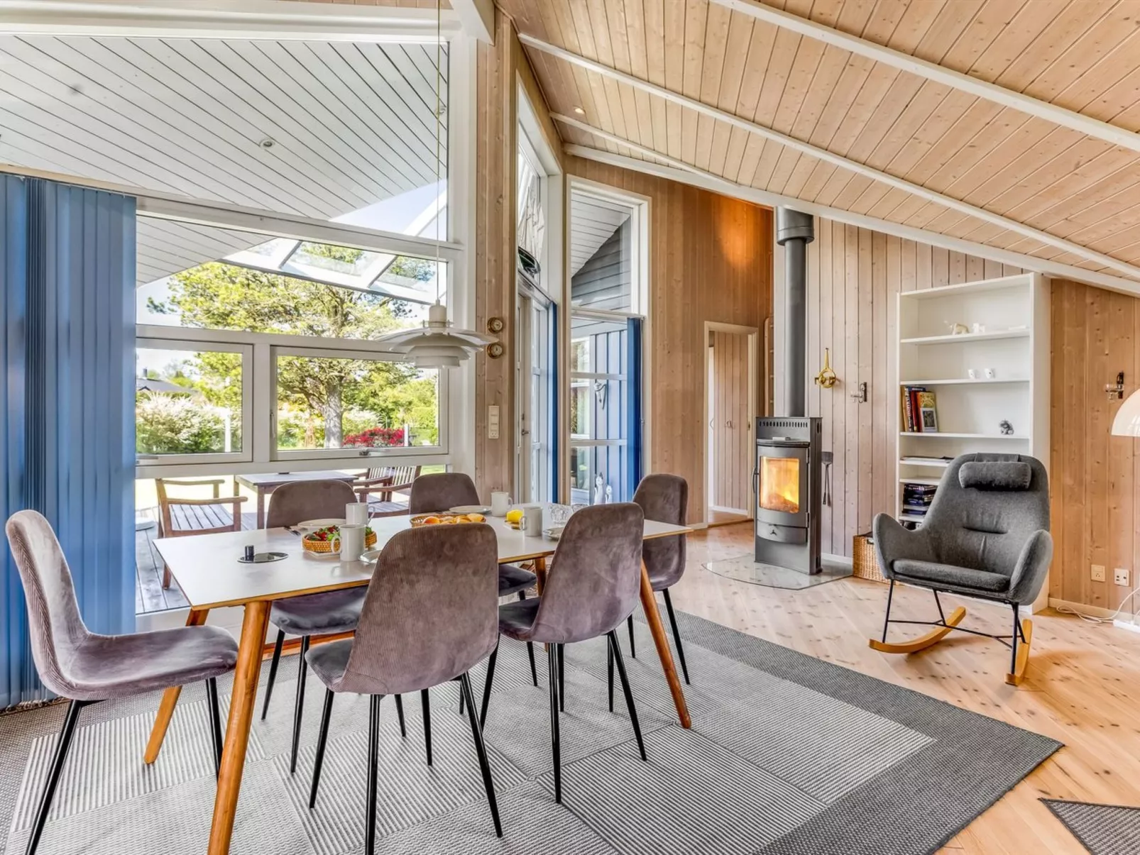 "Winona" - 250m from the sea