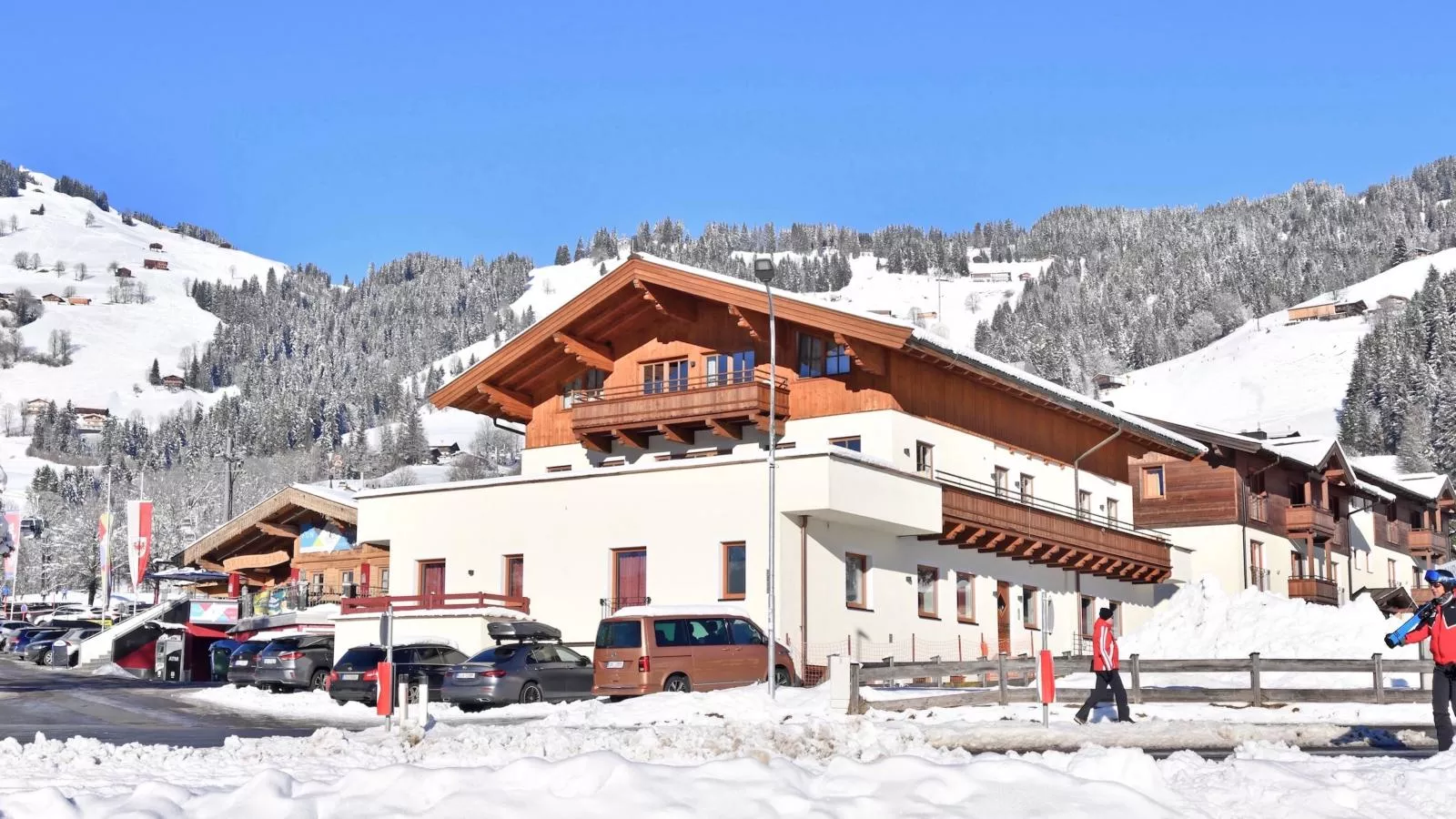 Next To The Skilift A 6-Exterieur winter