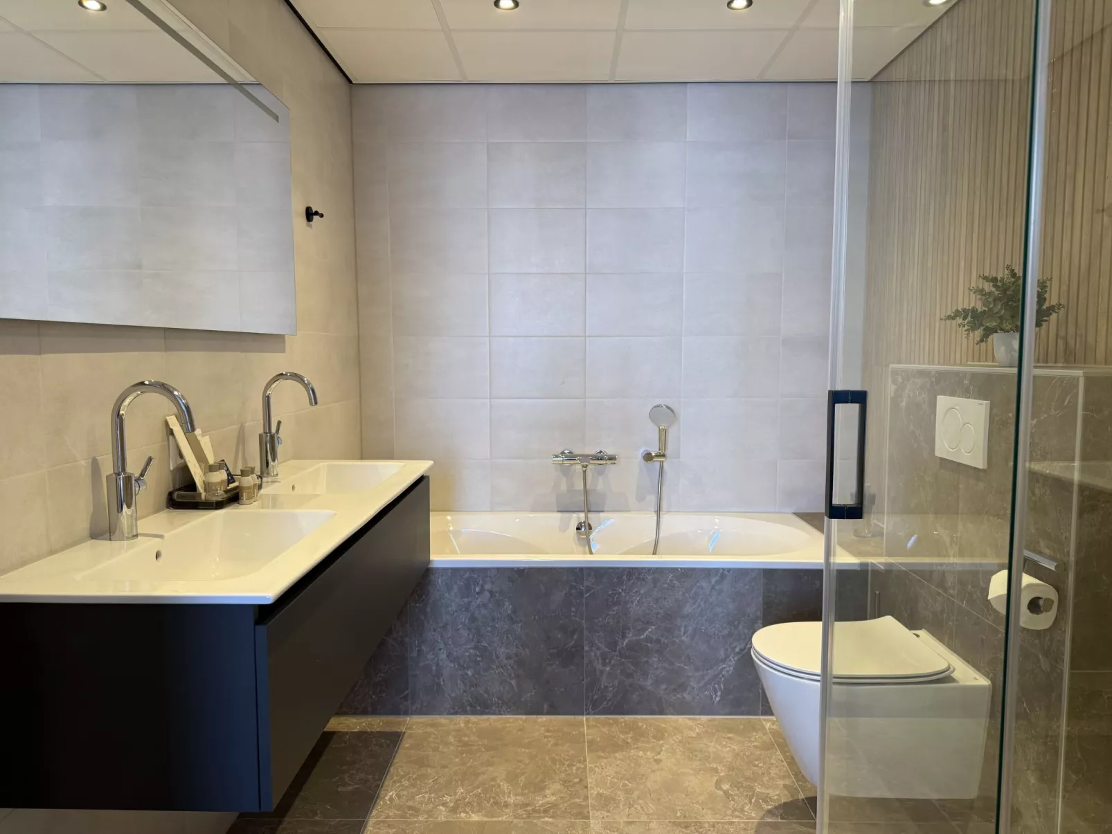 Zen Kitchen & Boutique Hotel-Binnen