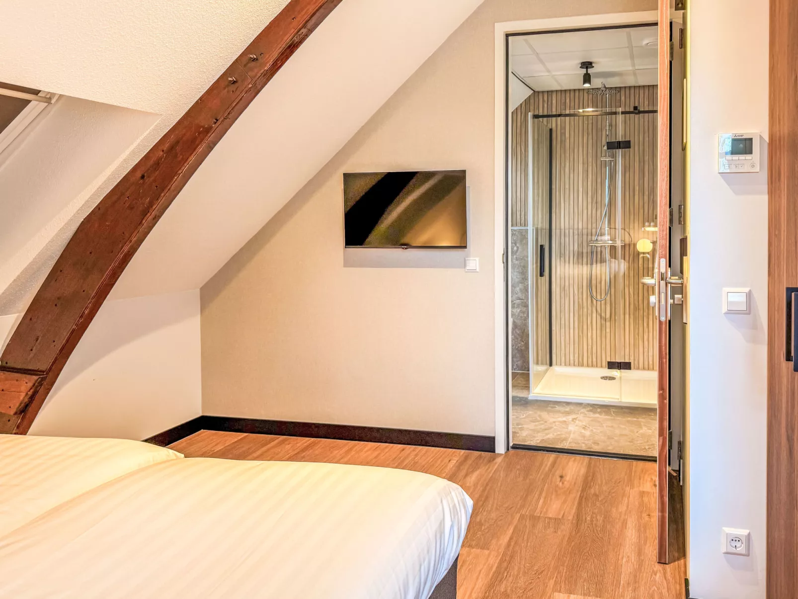 Zen Kitchen & Boutique Hotel-Binnen