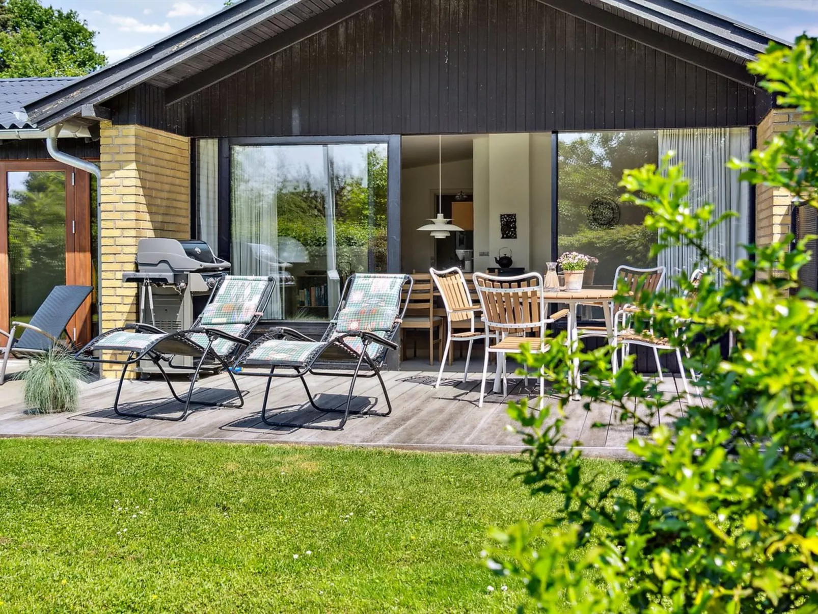 "Mechthild" - 700m from the sea