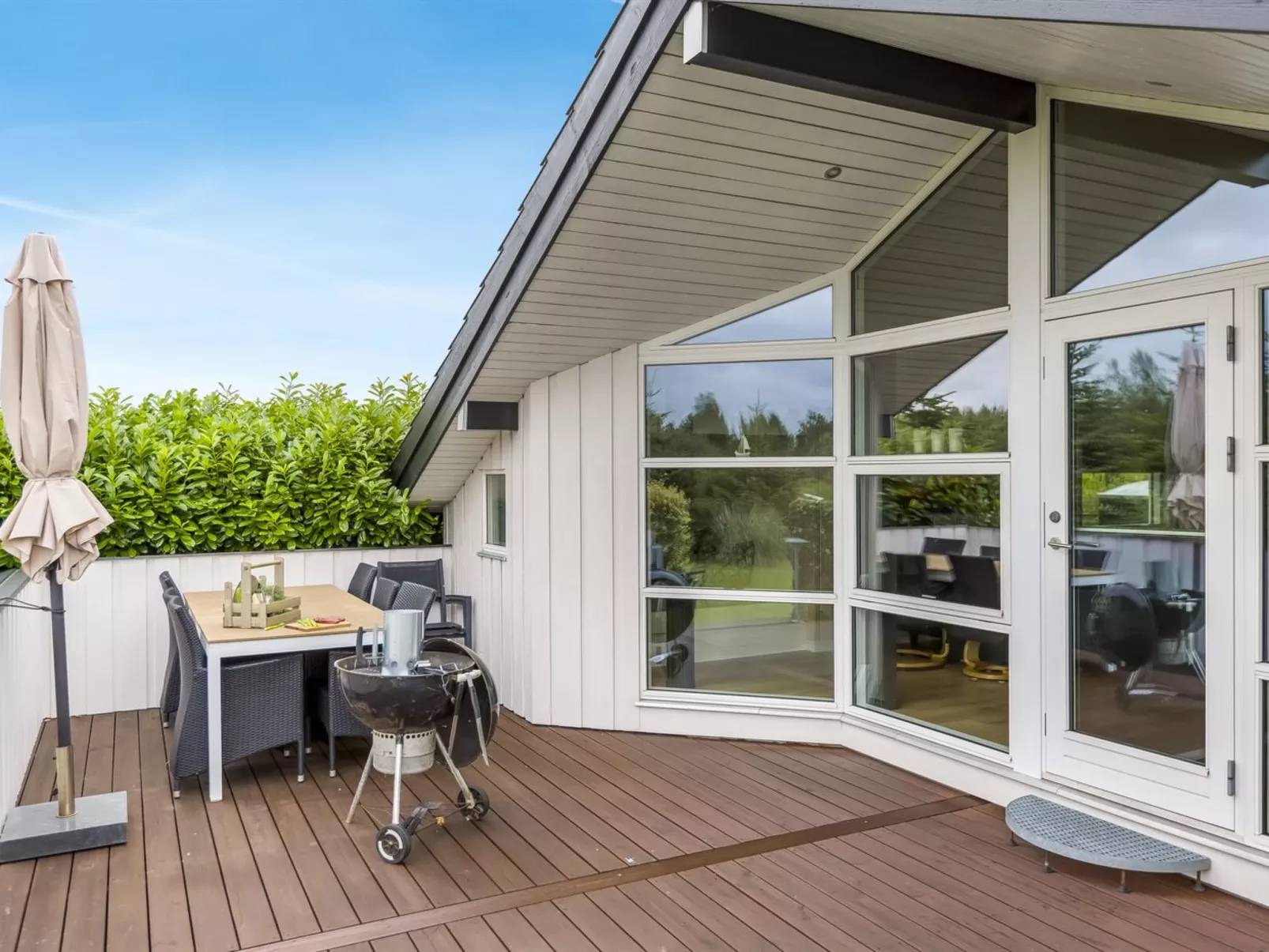 "Naimi" - 30km from the sea