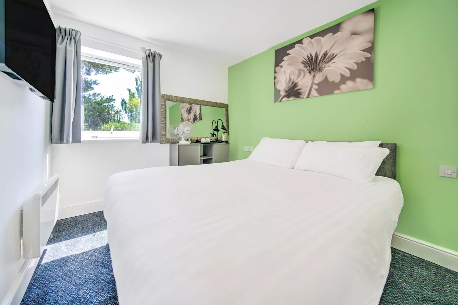 GO2 Gloucester Hotel by OYO  Double Room-Slaapkamer