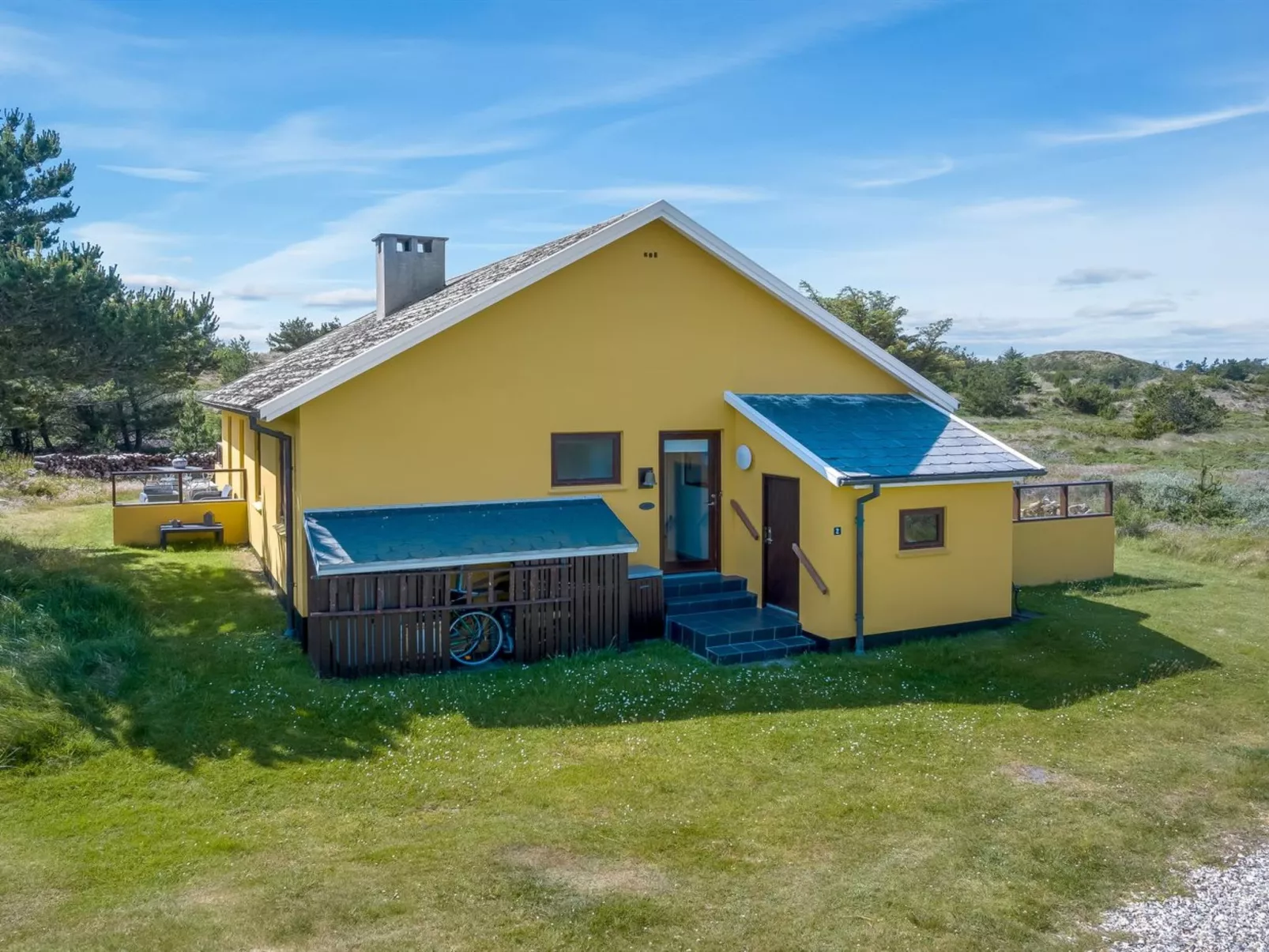 "Ola" - 900m from the sea