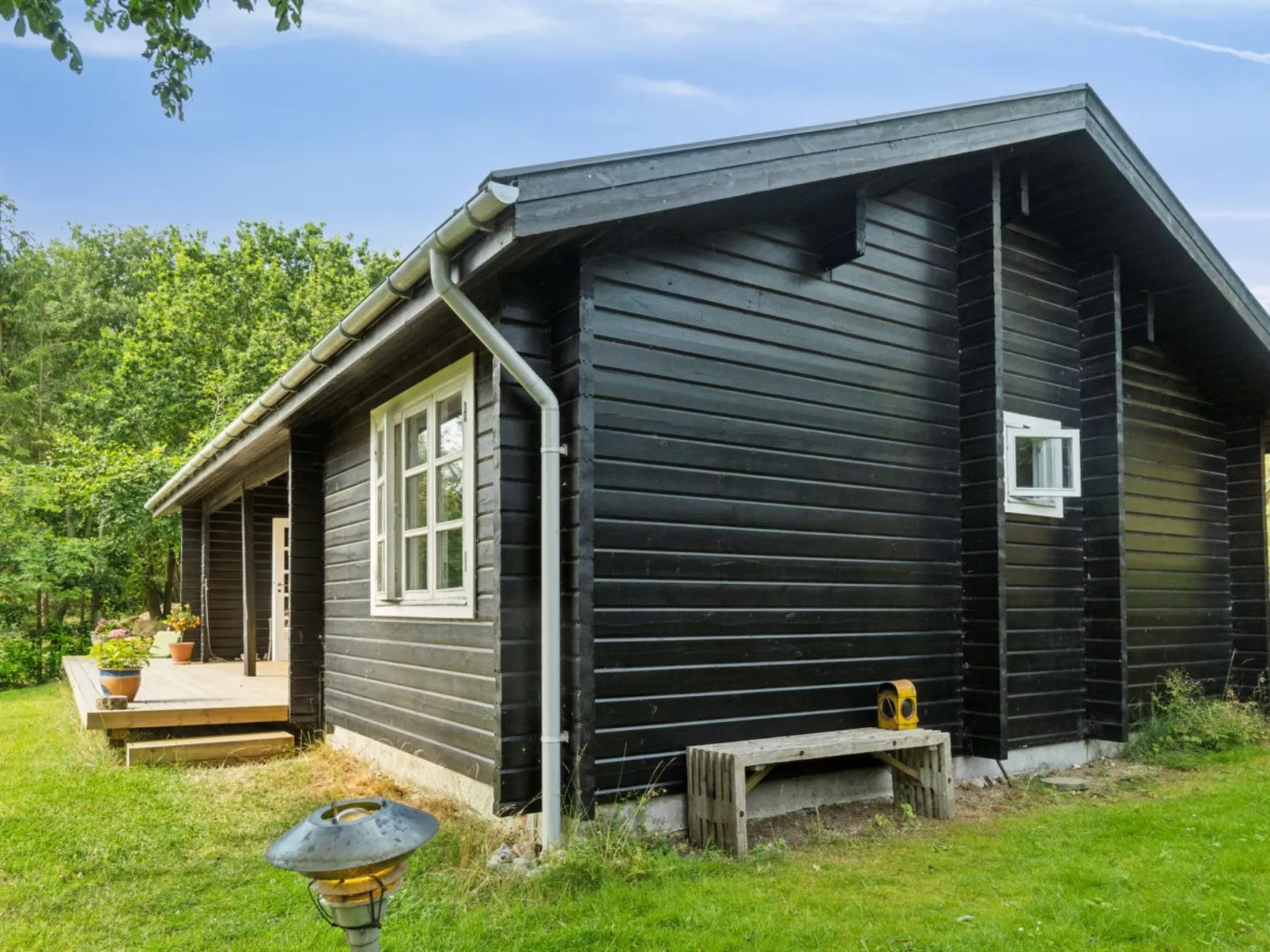 "Dorthie" - 1.7km from the sea