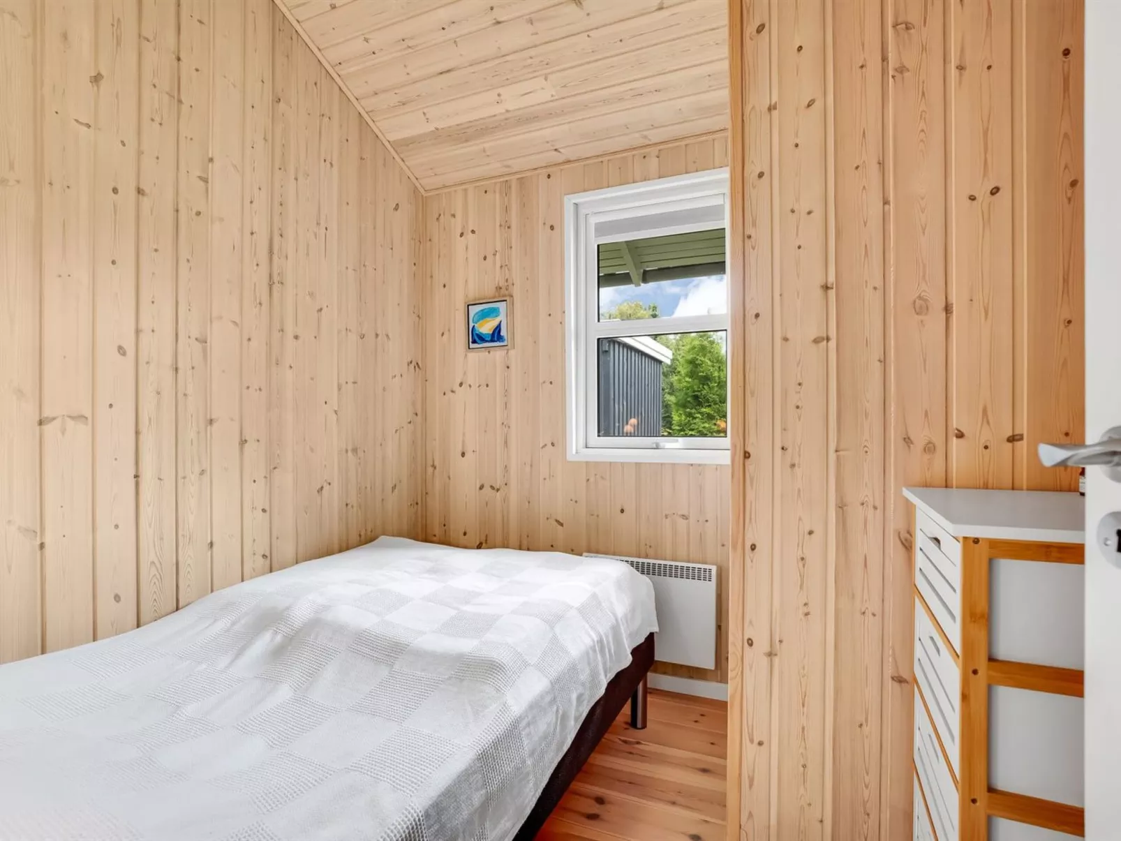 "Aleth" - 800m from the sea